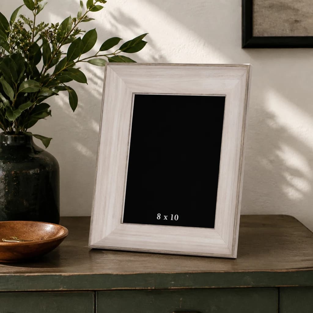 White Washed Wood Photo Frame 8X10 - Wall art & frames, photo 1 of 2