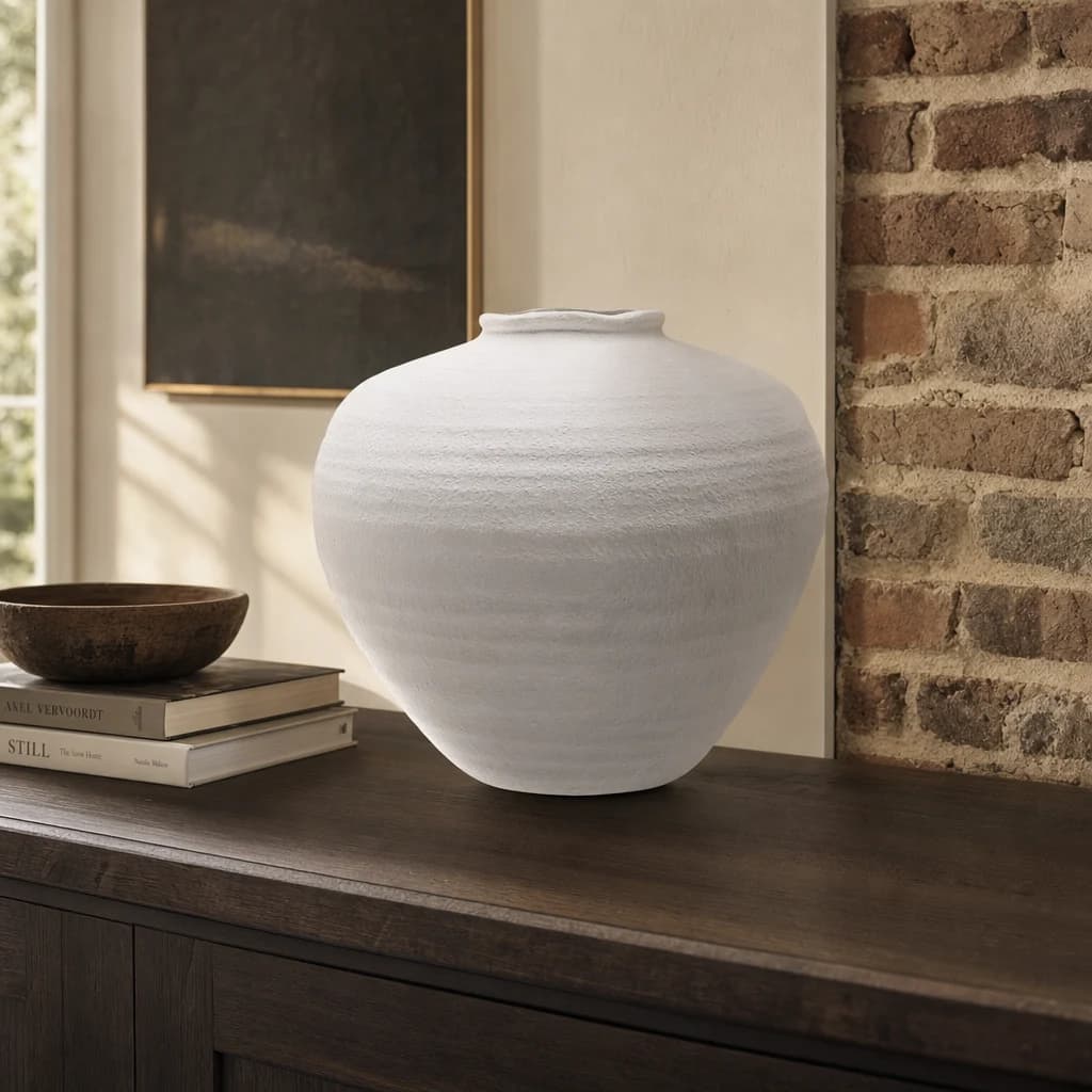 Regola Matt White Ceramic Vase - Vases, photo 1 of 4