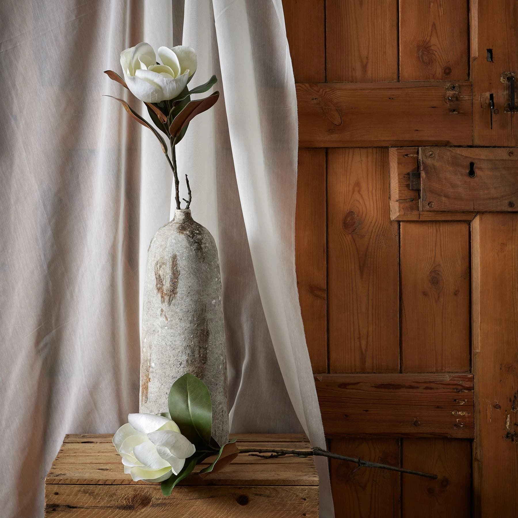 White Magnolia Stem — Pack of 5 - Artificial plants & flowers, photo 3 of 5