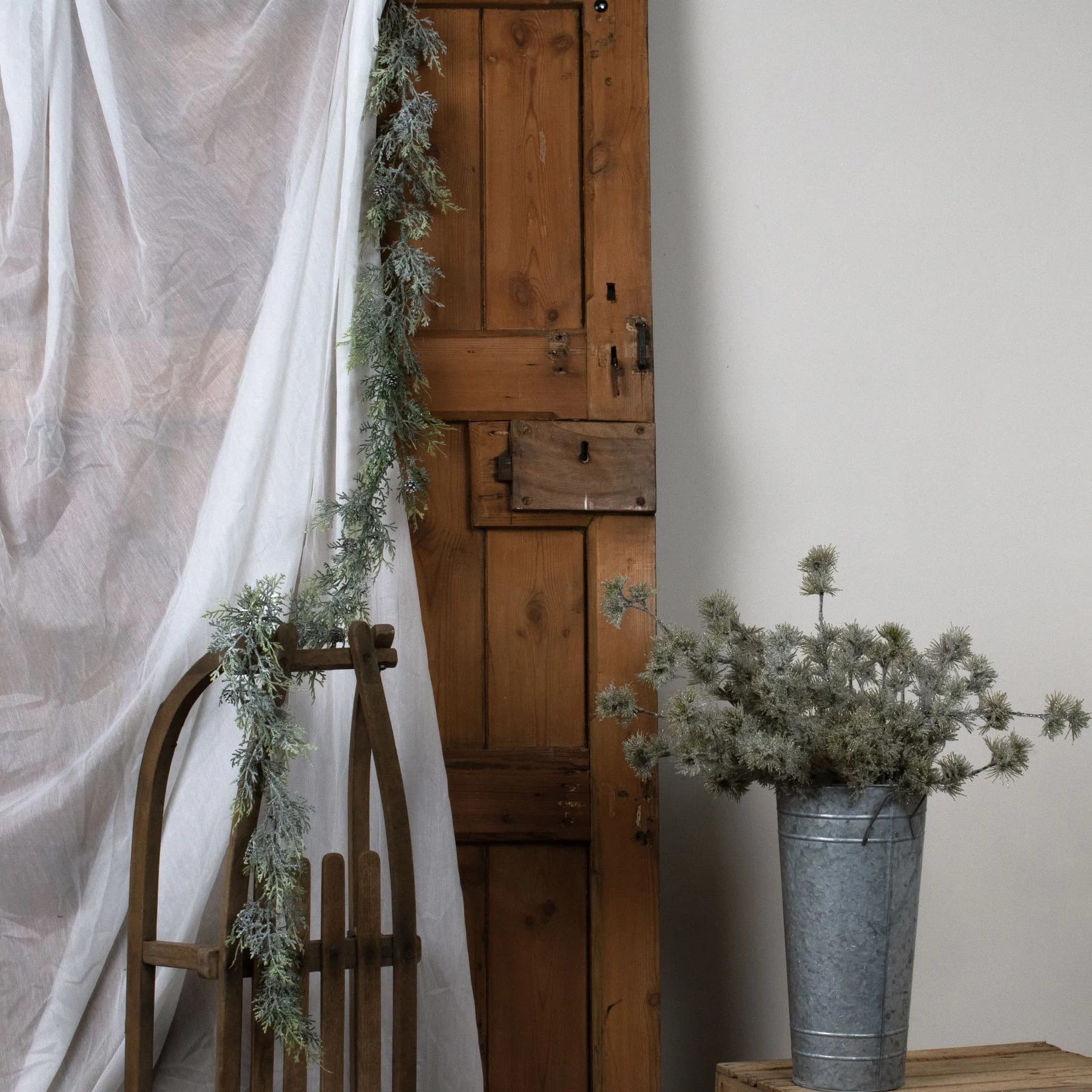 Frosted Pine Garland With Pinecones — Pack of 3 - Artificial plants & flowers, photo 3 of 5