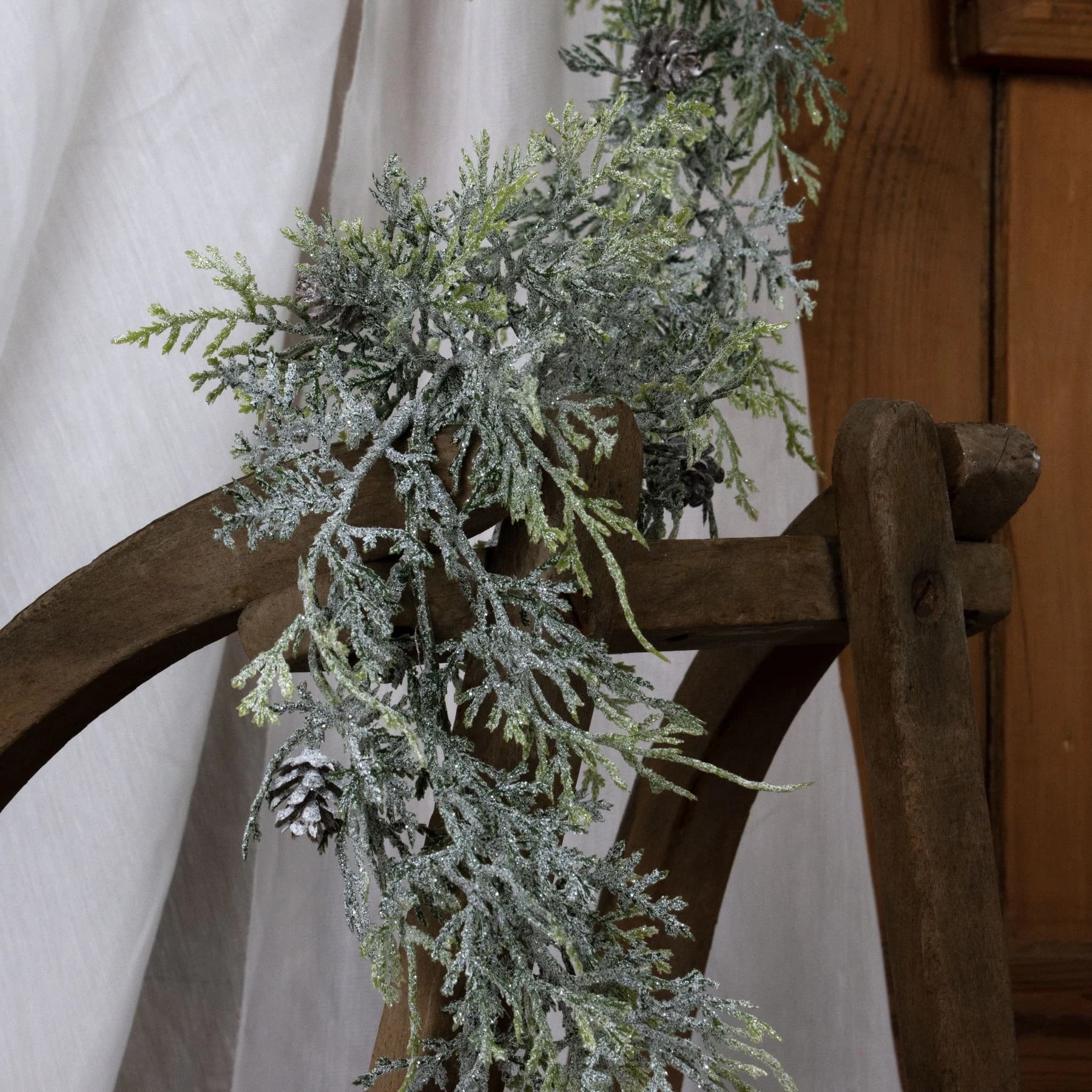 Frosted Pine Garland With Pinecones — Pack of 3 - Artificial plants & flowers, photo 4 of 5