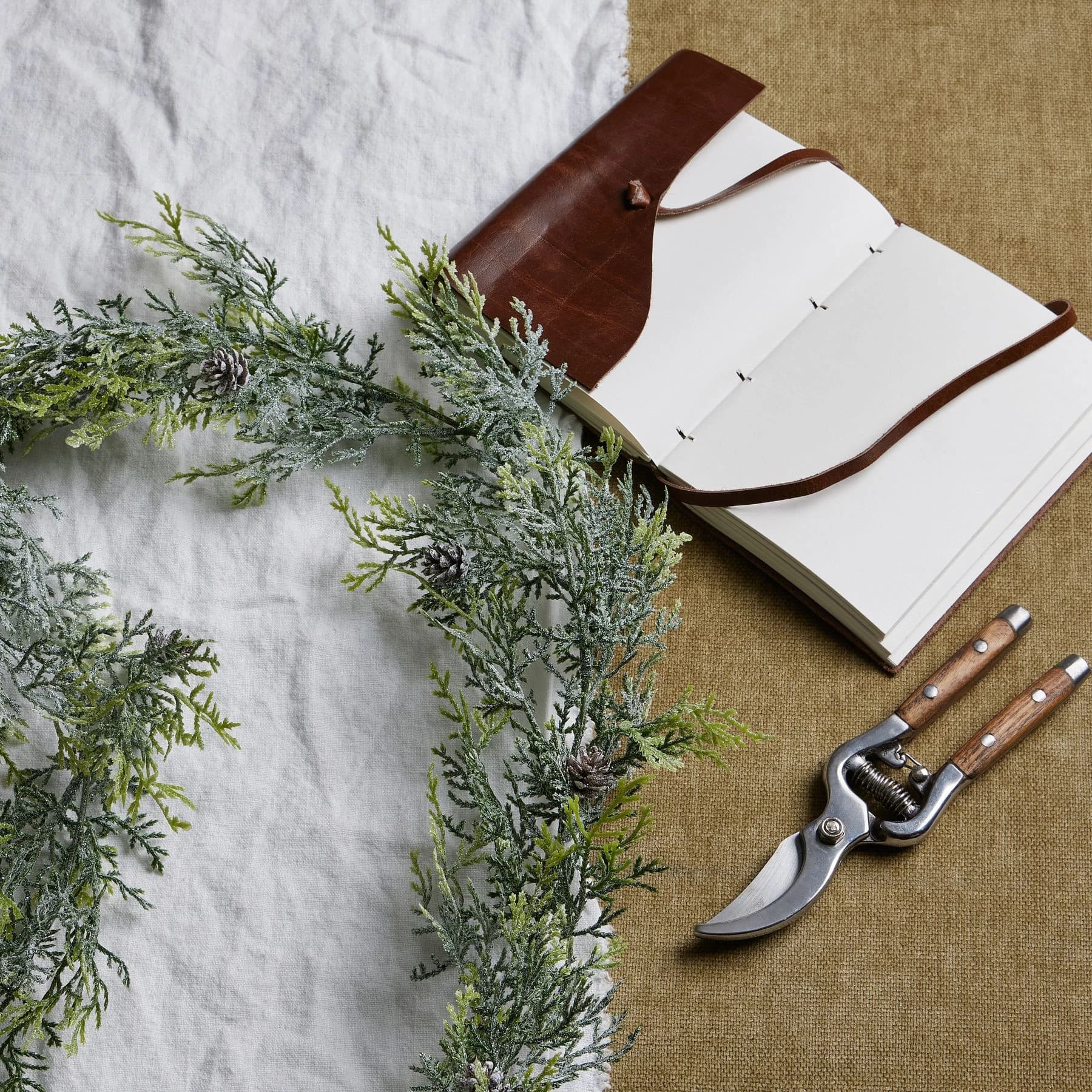 Frosted Pine Garland With Pinecones — Pack of 3 - Artificial plants & flowers, photo 5 of 5