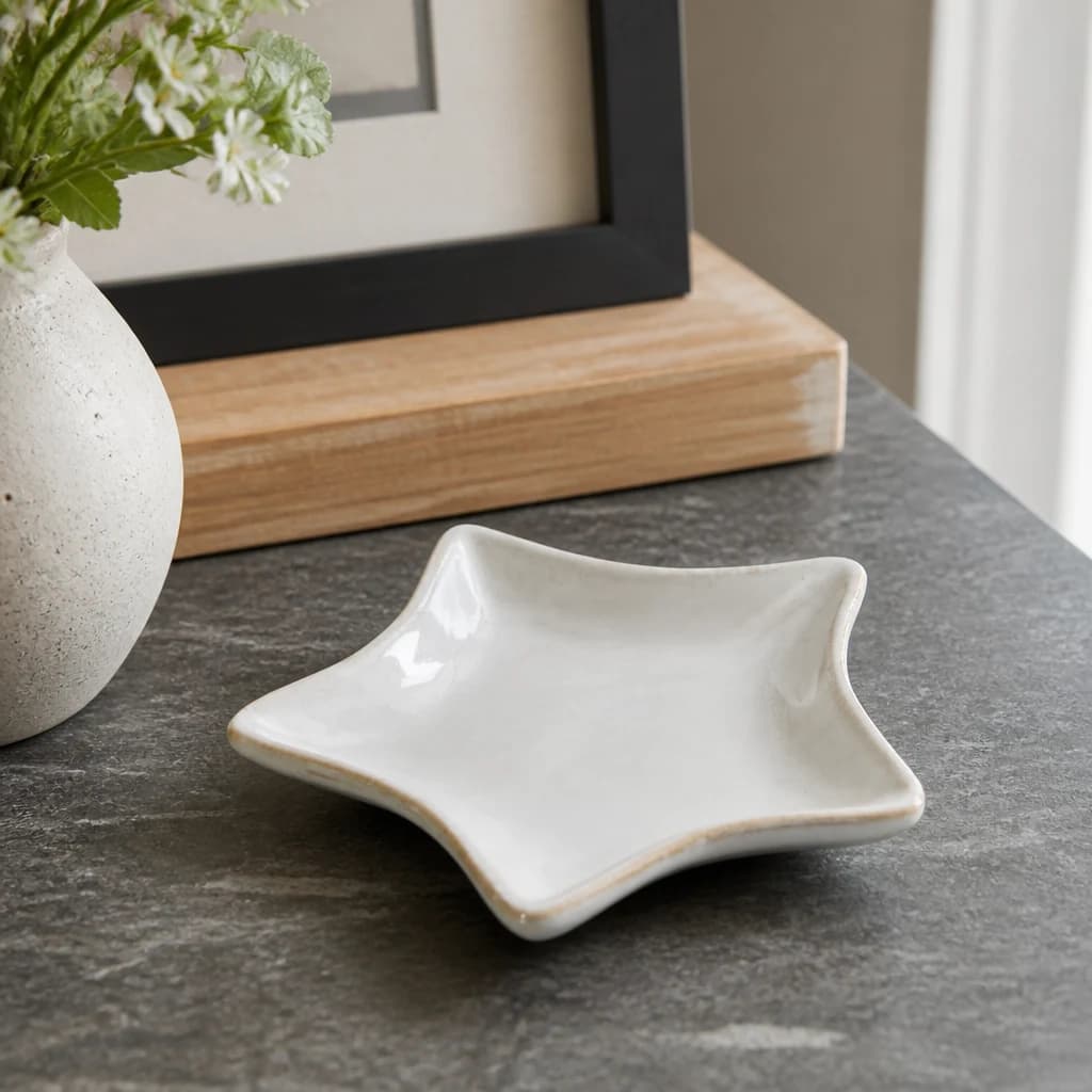 Small White Ceramic Star Dish - Sculptures & ornaments, photo 1 of 3