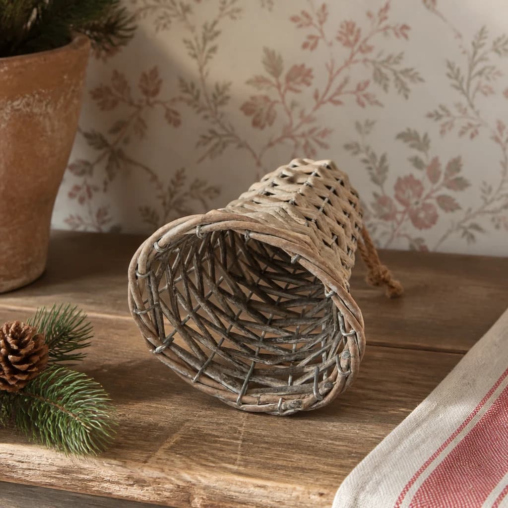 The Noel Collection Medium Wicker Bell Decoration