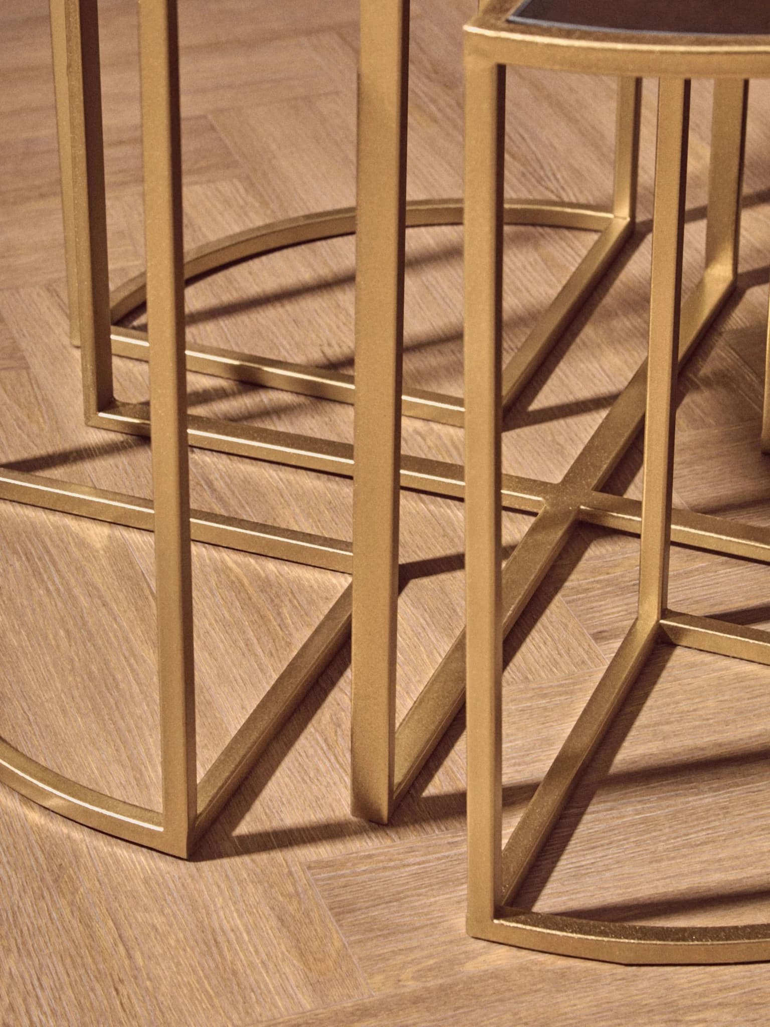 Farran Set of 5 Champagne Gold Coffee Table with Nesting Tables - Tables, photo 3 of 8