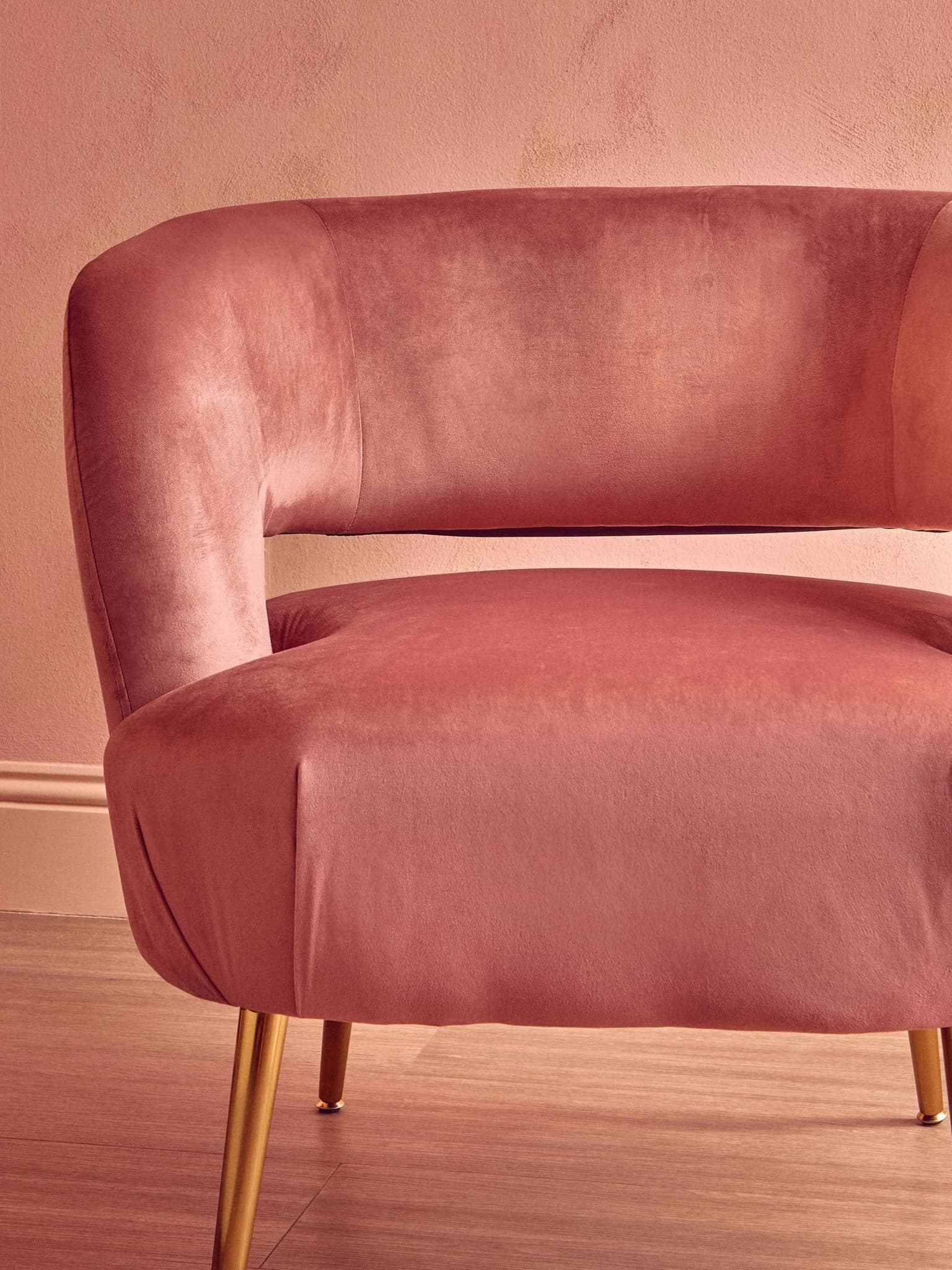 Larissa Pink Velvet Curved Accent Chair - Seating, photo 6 of 8