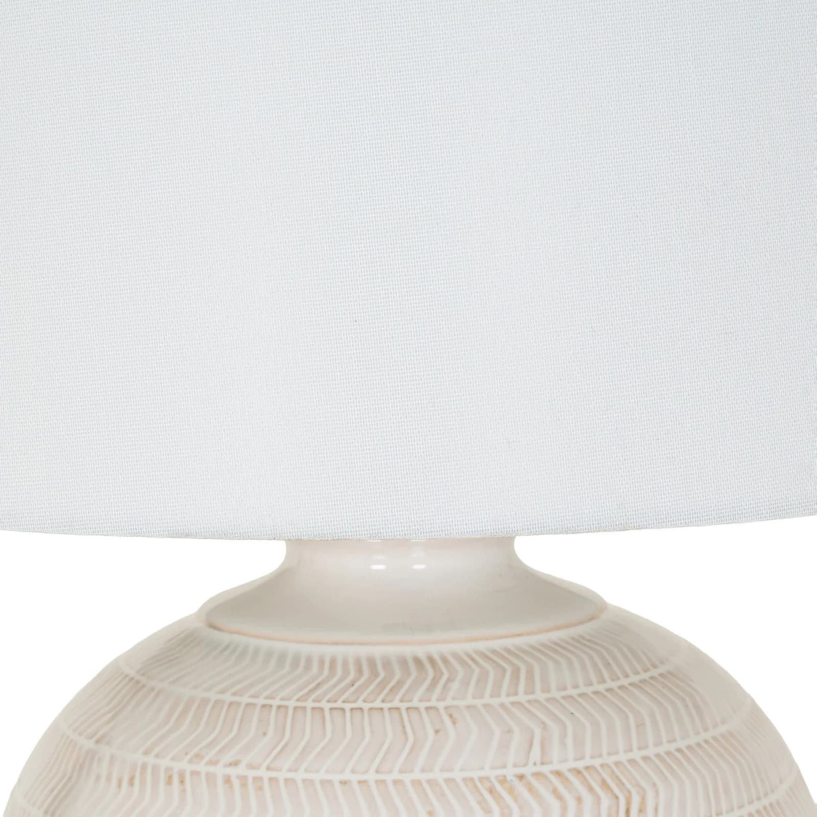 Chevronne Ceramic Table Lamp With Linen Shade - Table lamps, photo 4 of 4