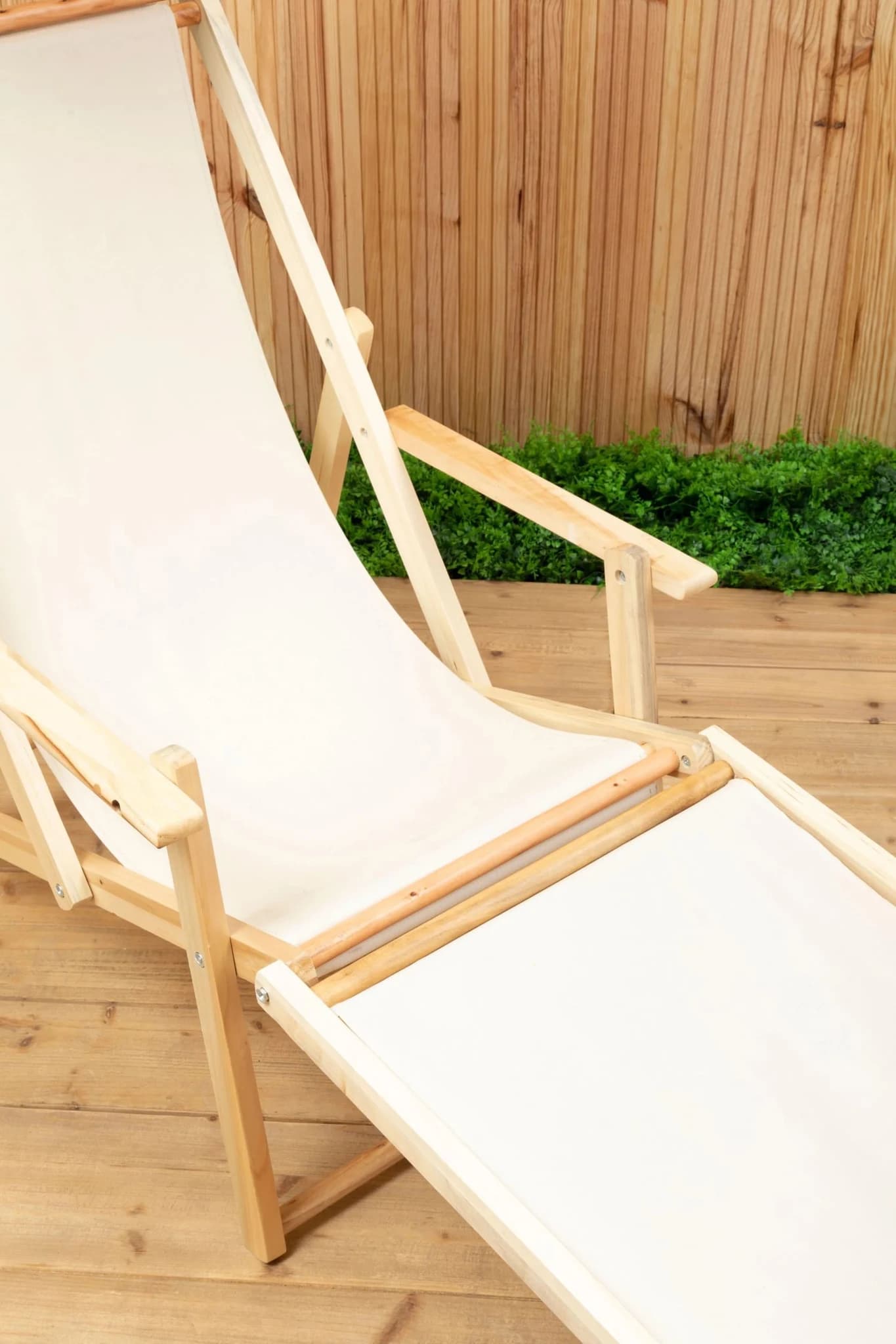 Beauport Cream Lounger - Furniture, photo 3 of 8