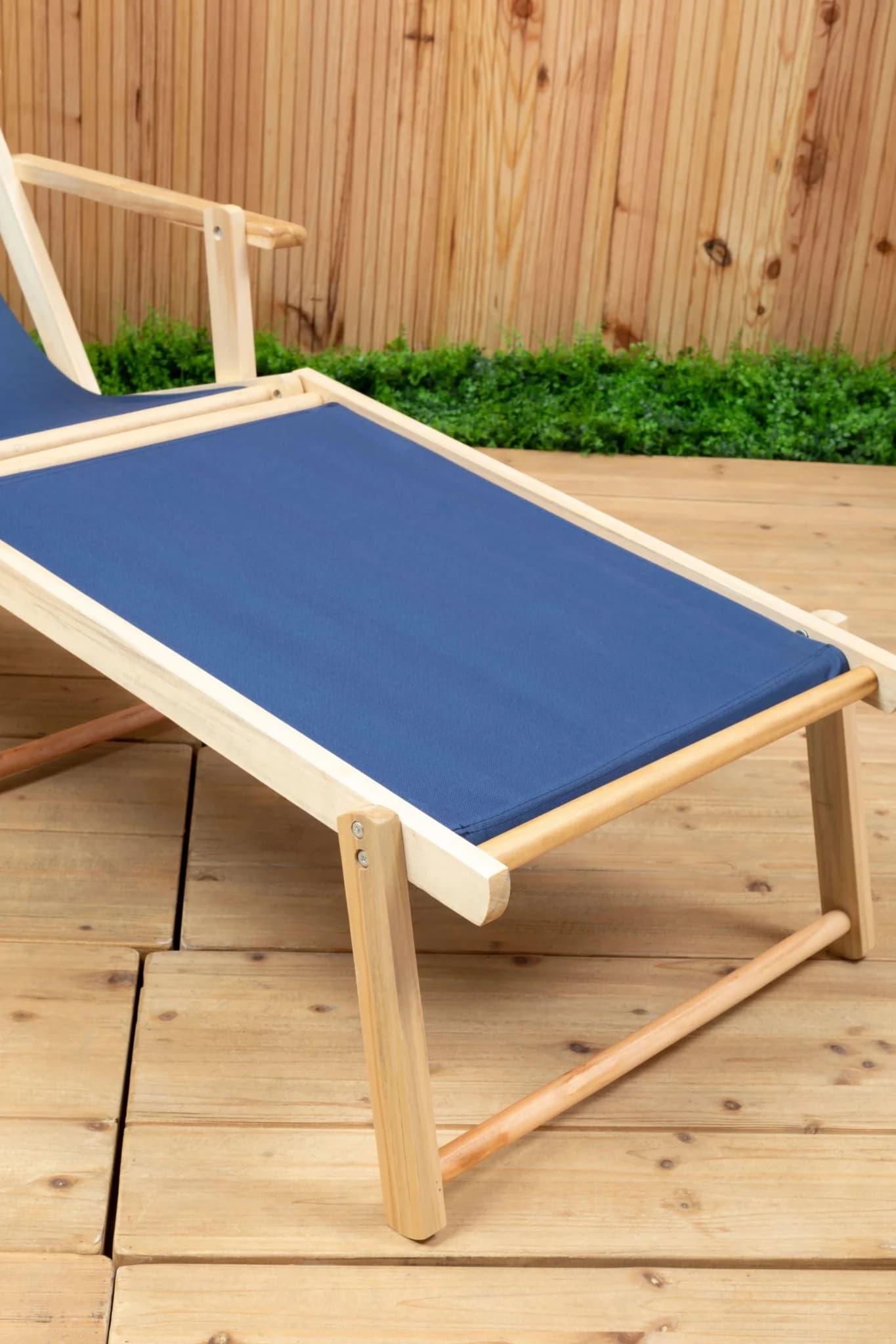 Beauport Blue Lounger - Furniture, photo 3 of 8