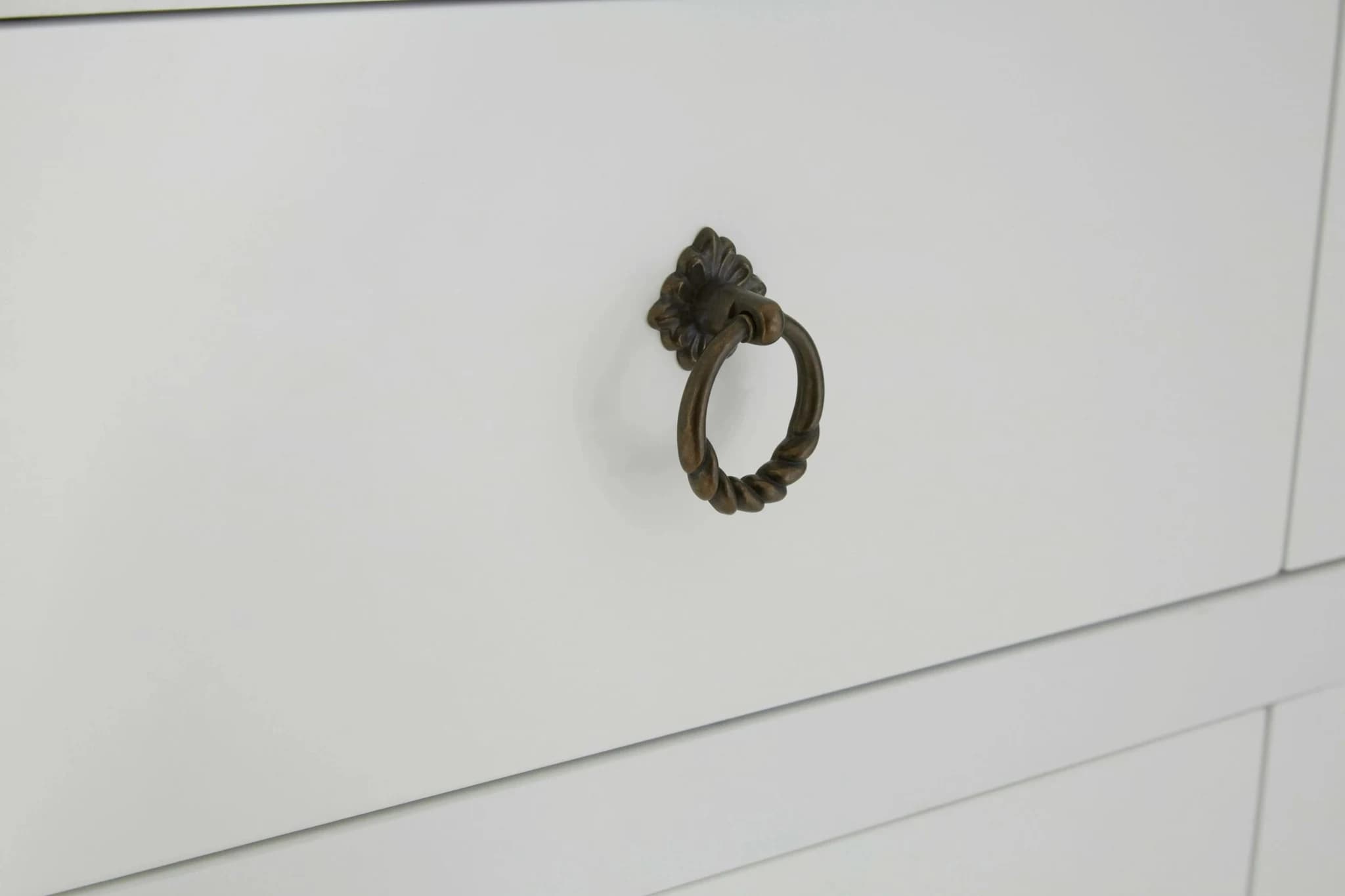 Hampstead White Sideboard with Oak Wood Top - Bookcases & shelving, photo 5 of 8