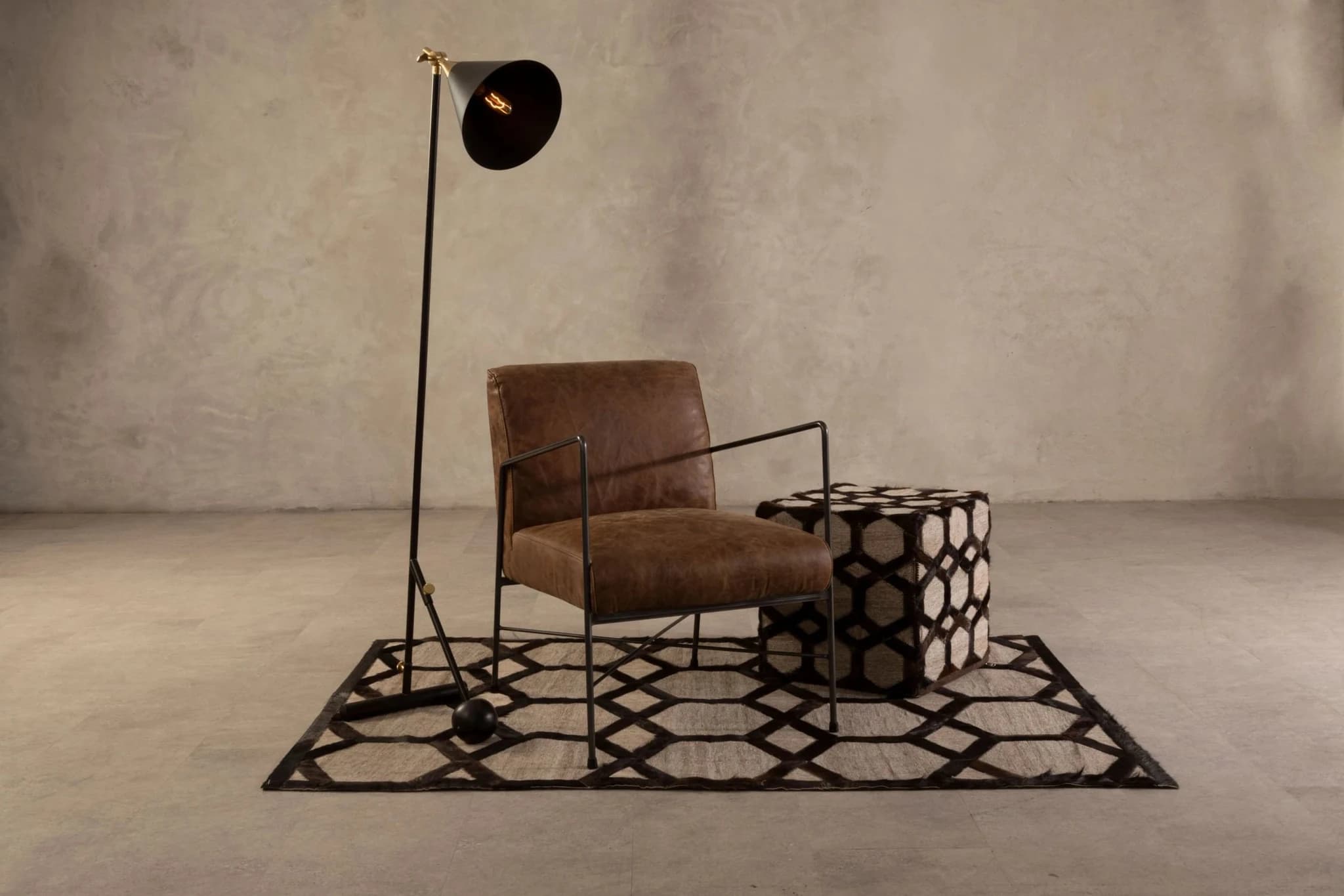 Safira Genuine Grey Leather Patchwork Pouffe - Decorative, photo 3 of 5