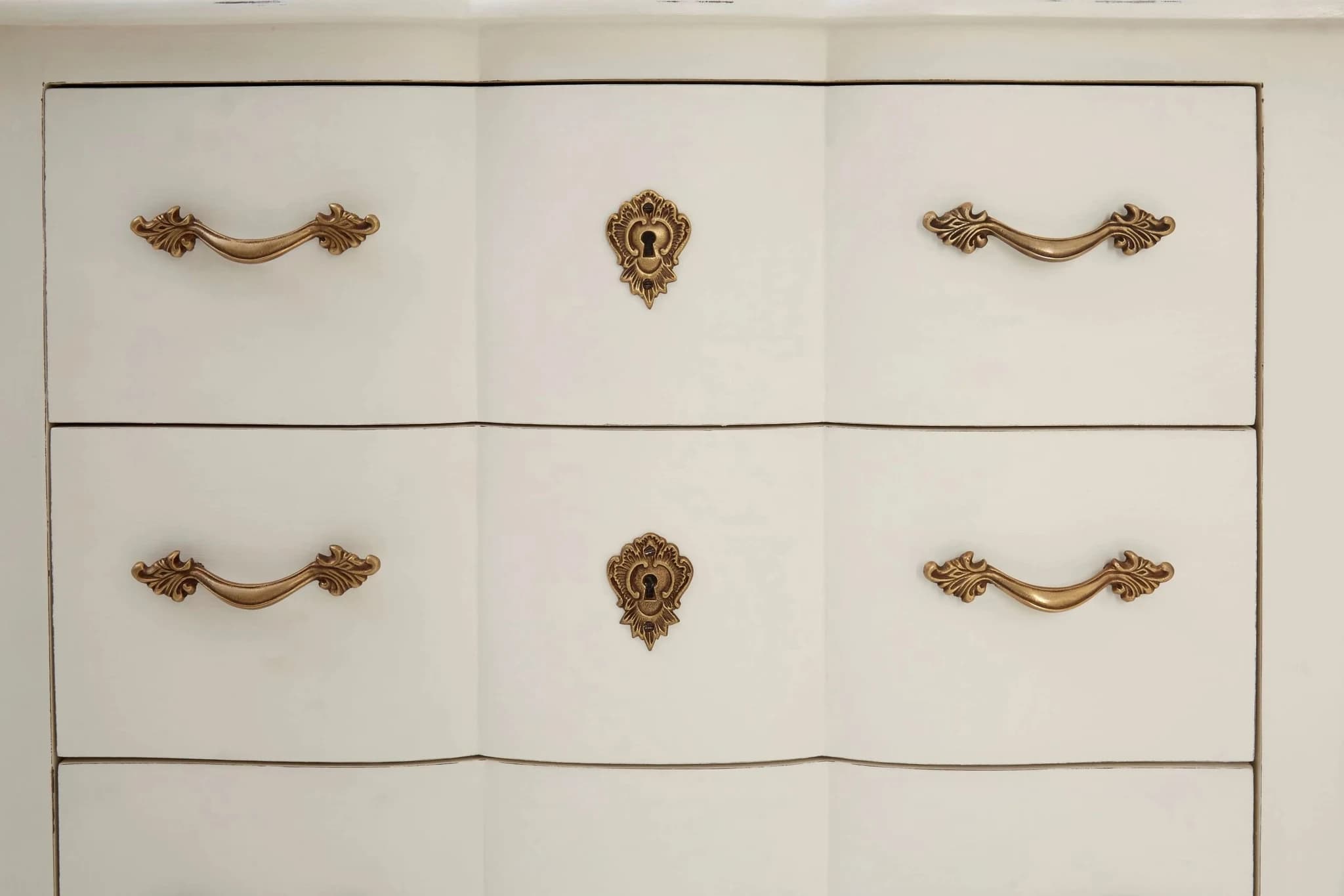 Loire White Chest of 3 Drawers - Furniture, photo 6 of 7