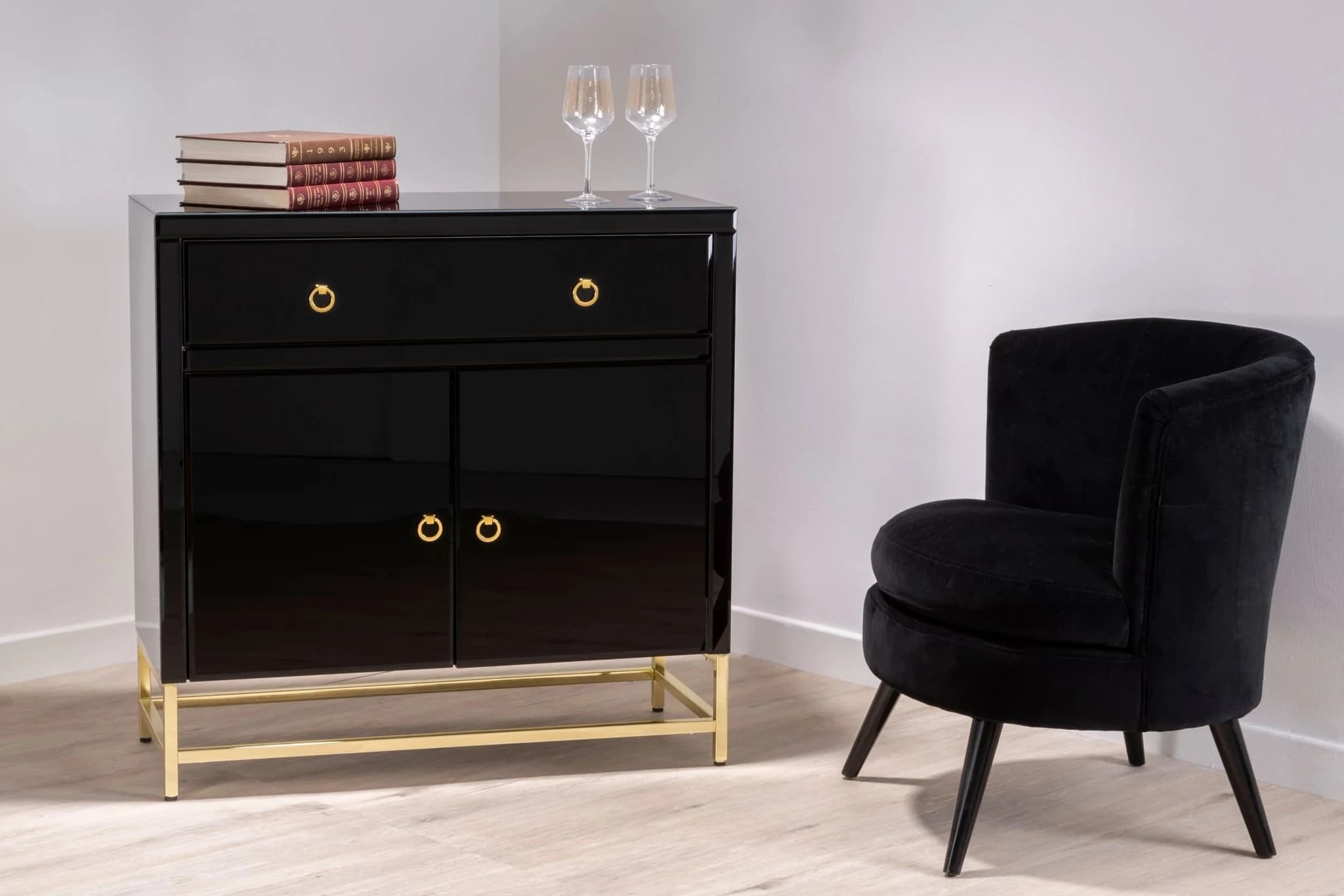Kensington Townhouse Black Cabinet - Bookcases & shelving, photo 6 of 8