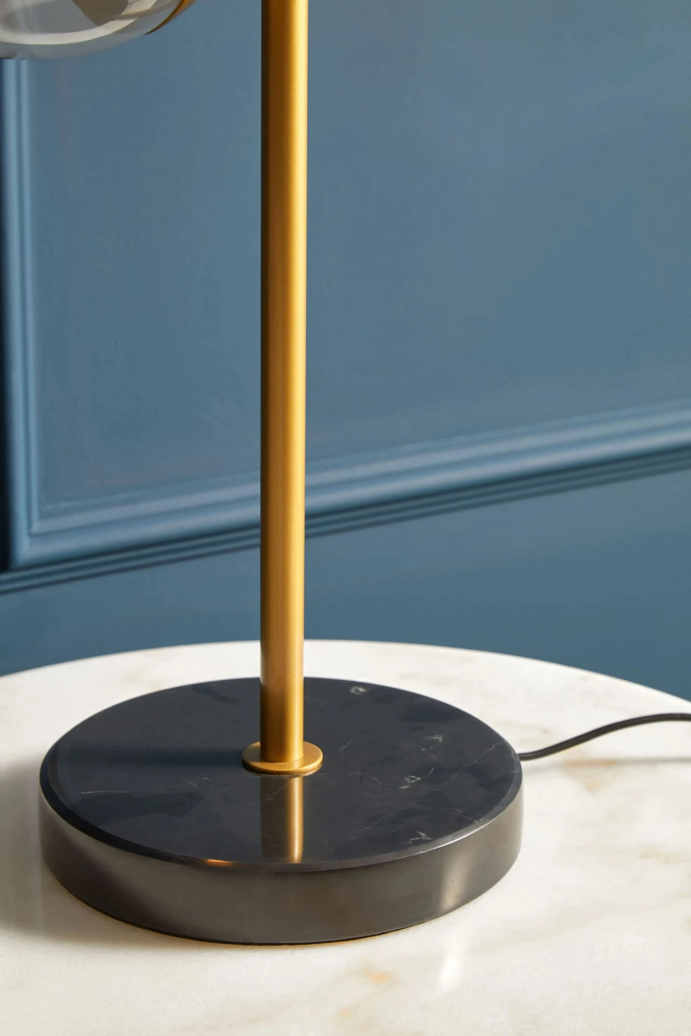 Avantis Gold Finish and White Marble Set Of 2 Round Side Tables - Tables, photo 2 of 8