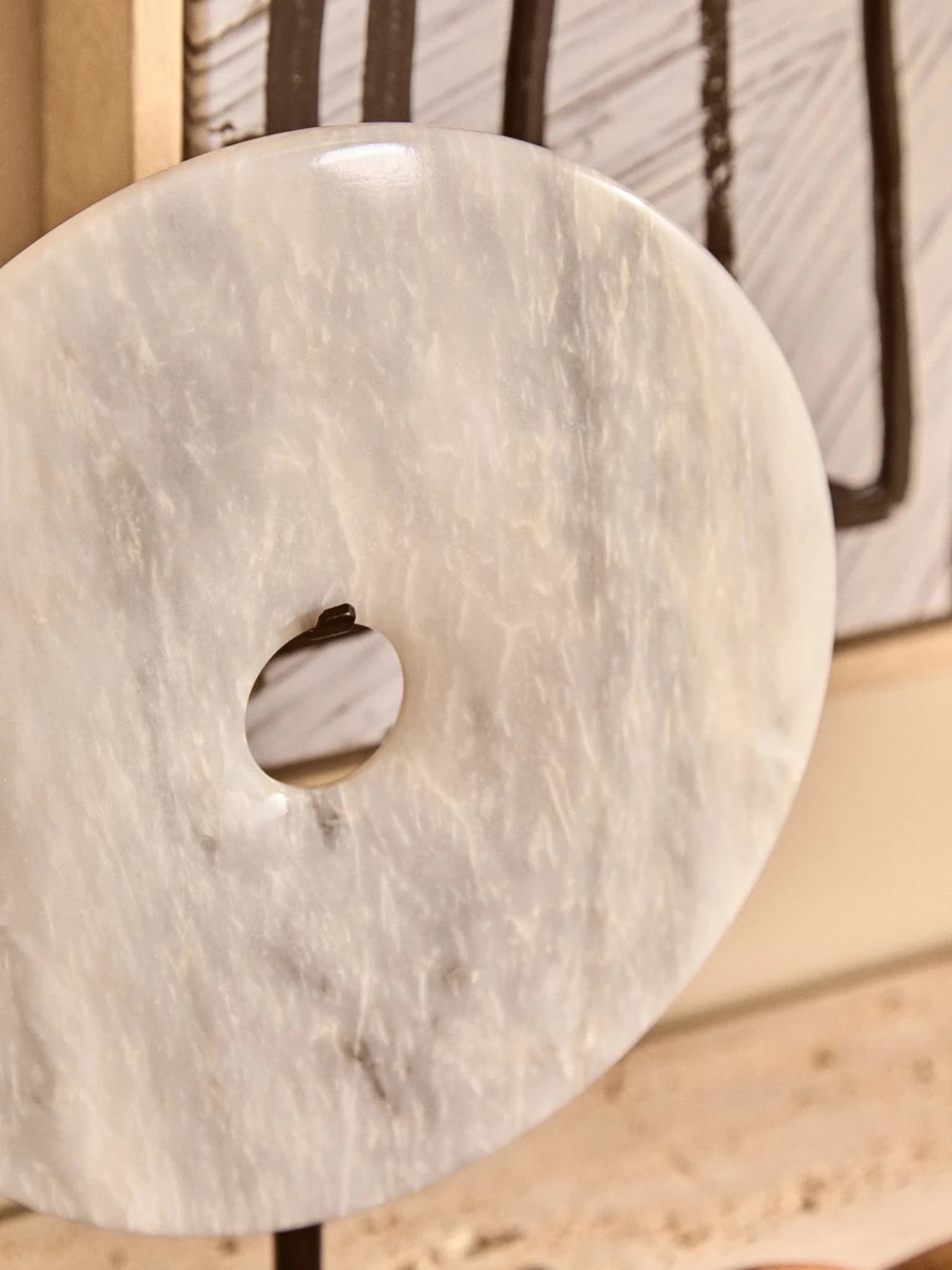 Zoro Small Round Dia 20cm White Marble Disc Sculpture - Decorative, photo 2 of 8