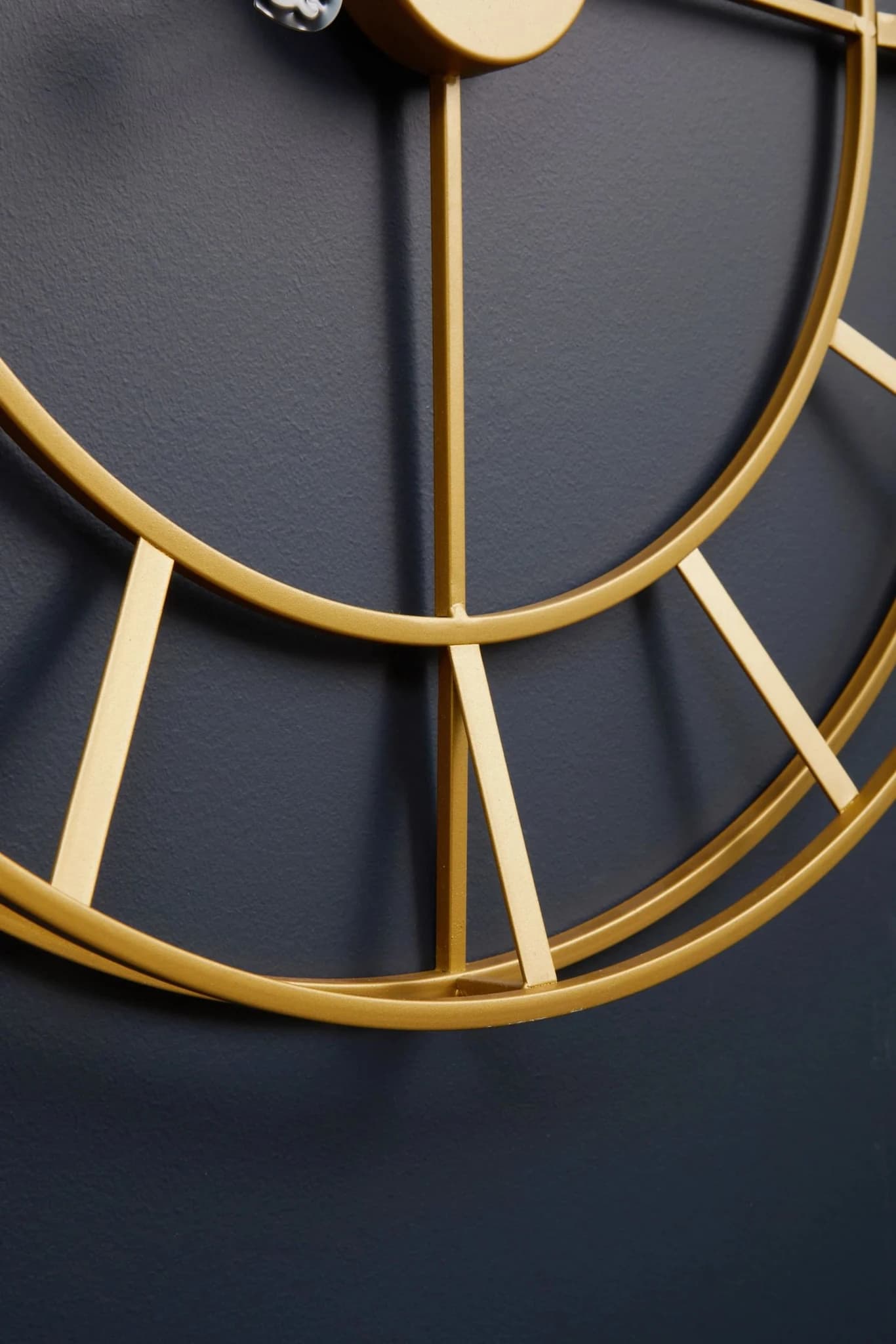 Kent 60cm Dia Large Gold Finish Metal Wall Clock - Decorative, photo 3 of 8