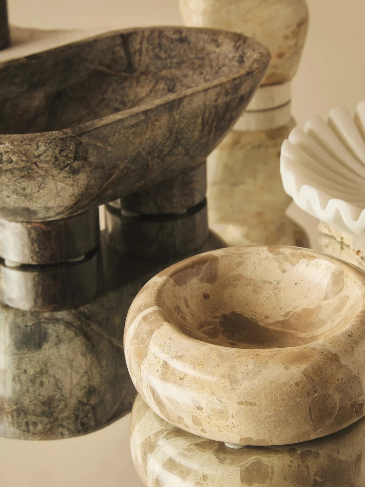 Fazio Forest Green Marble Pedestal Bowl - Decorative, photo 3 of 8