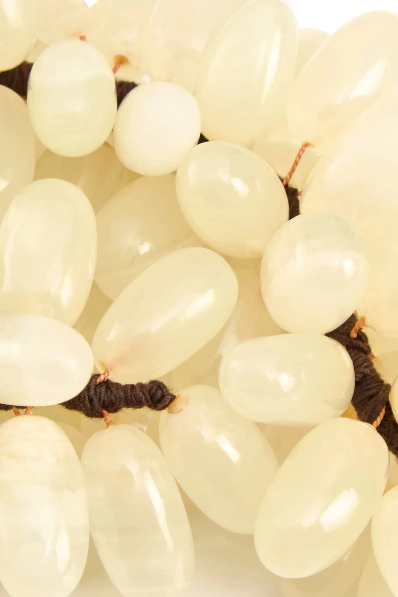 Oleena Large White Onyx Decorative 100 Grapes - Decorative, photo 3 of 4