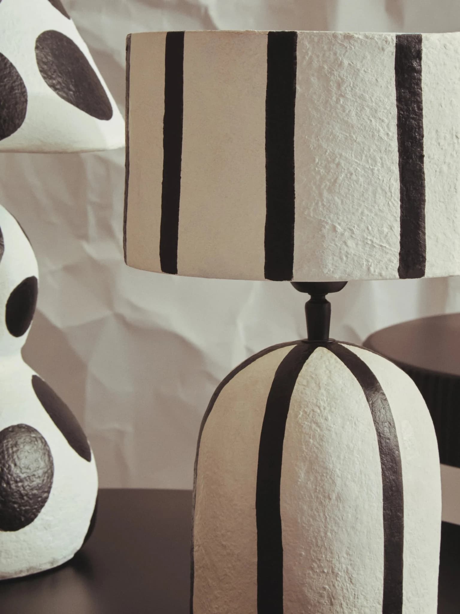 Carta Black and White Stripe Papier Mache Table Lamp - Table lamps, photo 2 of 8