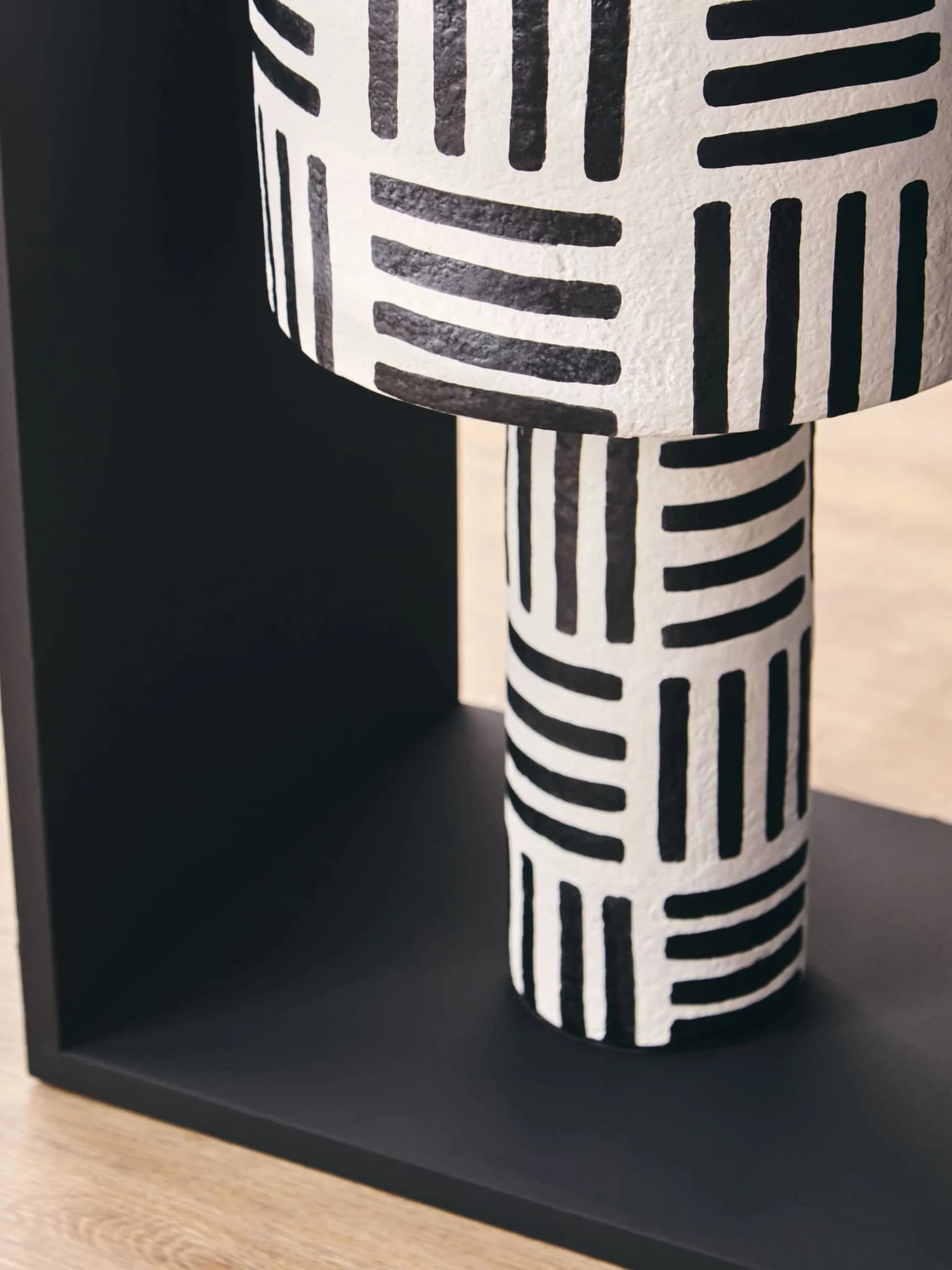 Carta Black and White Striped Papier Mache Table Lamp - Table lamps, photo 8 of 8