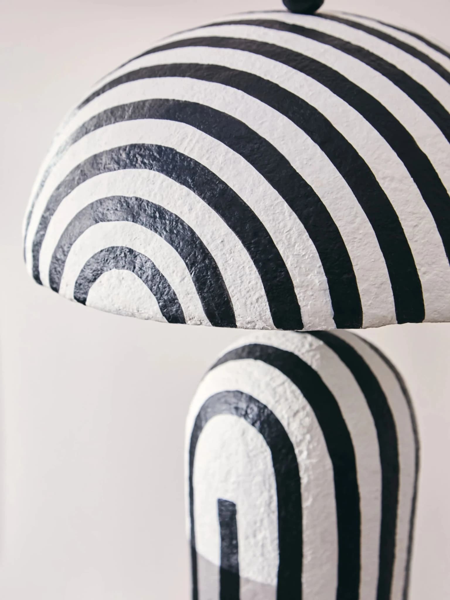 Carta Black and White Stripe Papier Mache Table Lamp with Dome Shade - Table lamps, photo 6 of 8