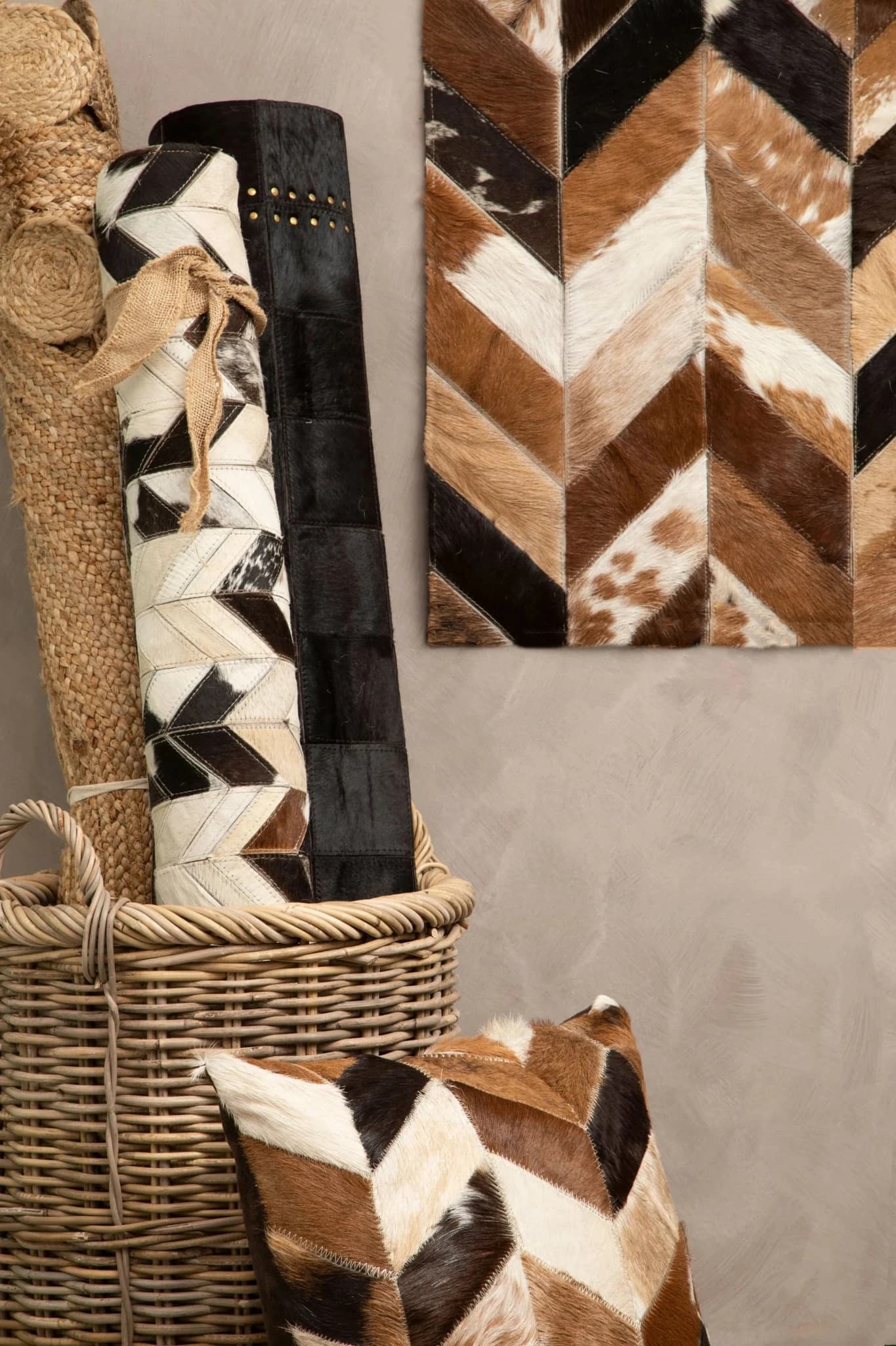 Bosie Safira Large Brown Hair on Leather Chevron Patchwork Rug - Decorative, photo 7 of 8