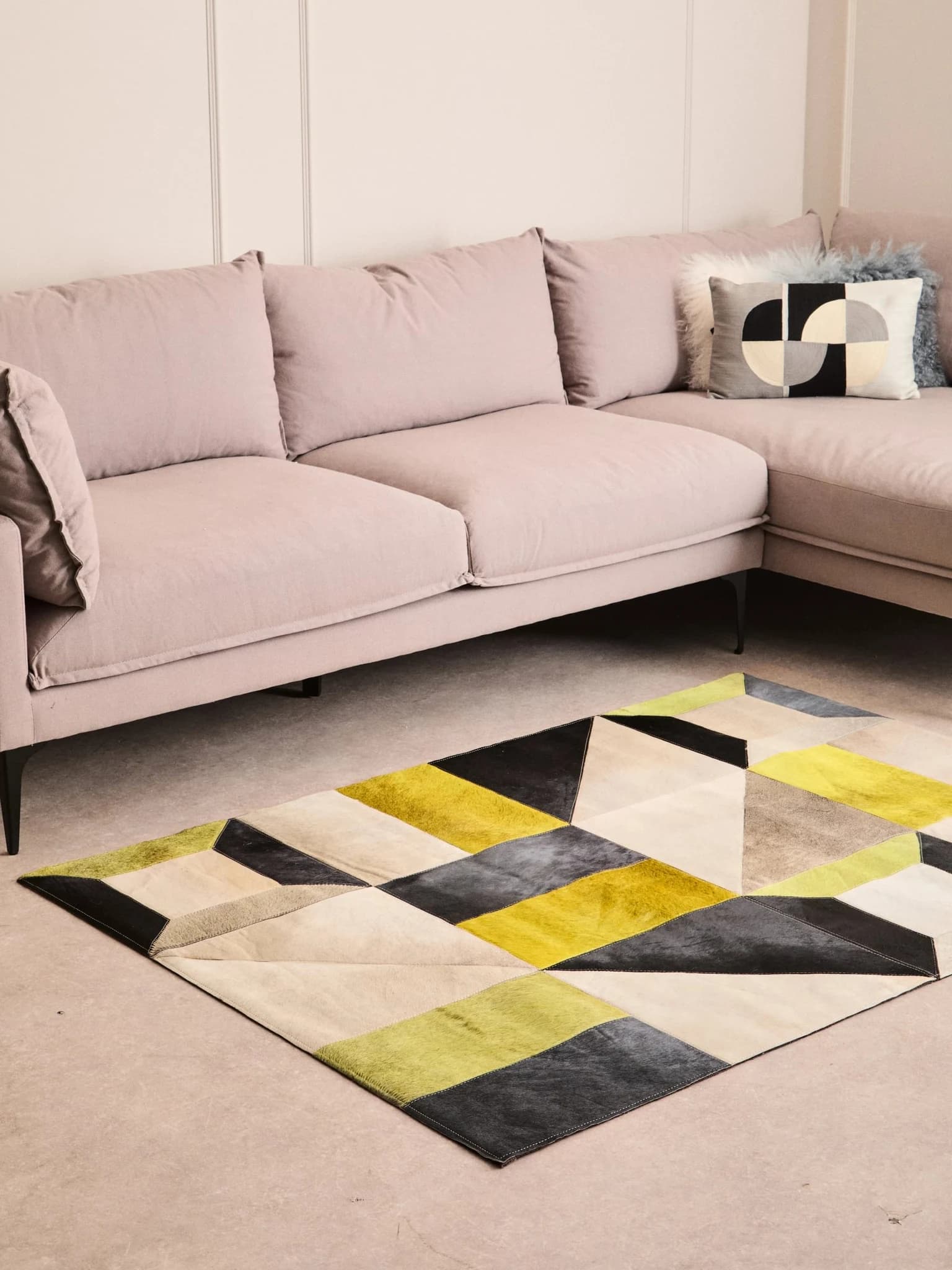 Bosie Safira Small Abstract Hair on Leather Patchwork Rug - Decorative, photo 5 of 8