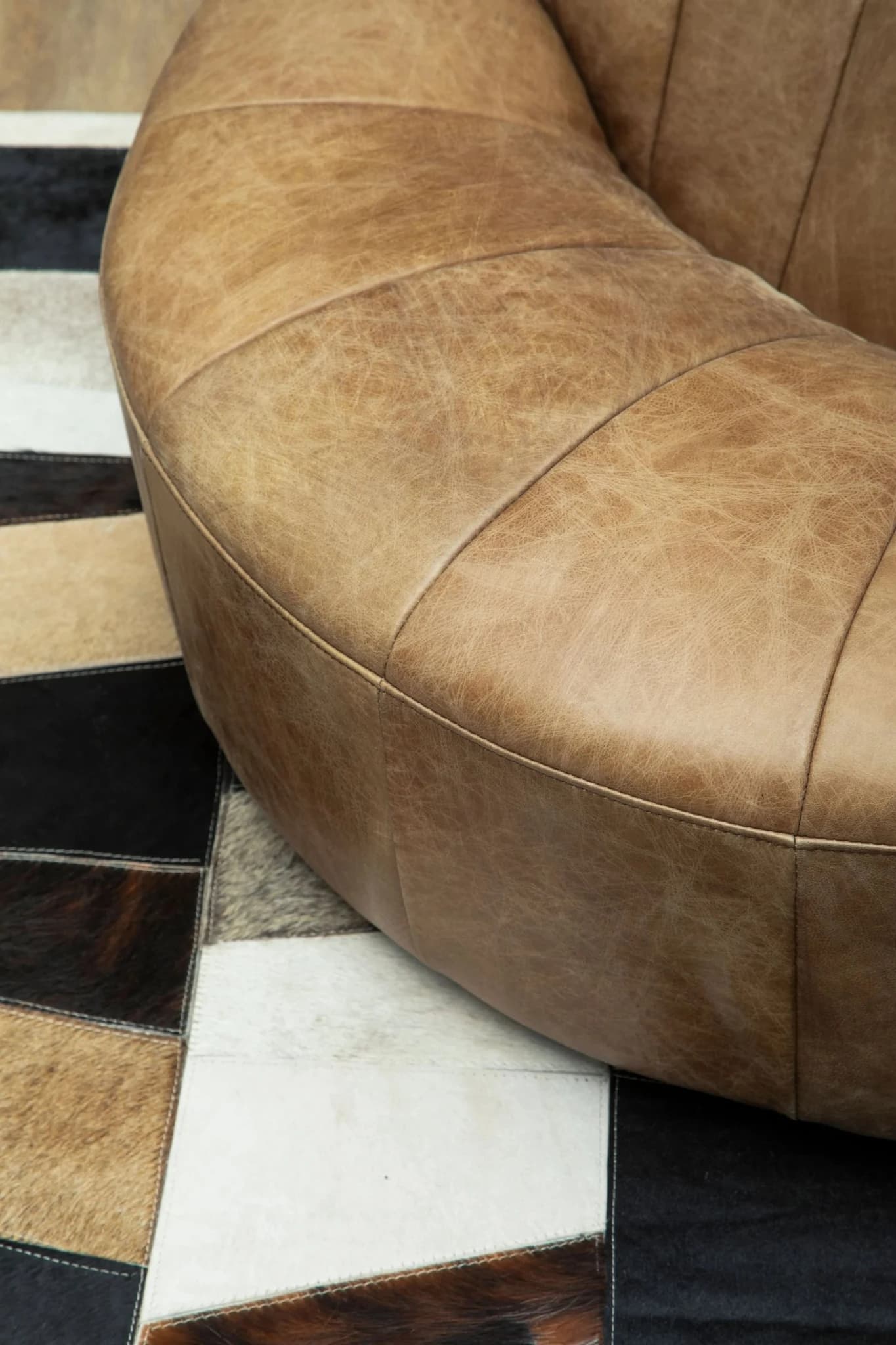 Bosie Safira Neutral Colourblock Hair on Leather Small Rug - Decorative, photo 6 of 8