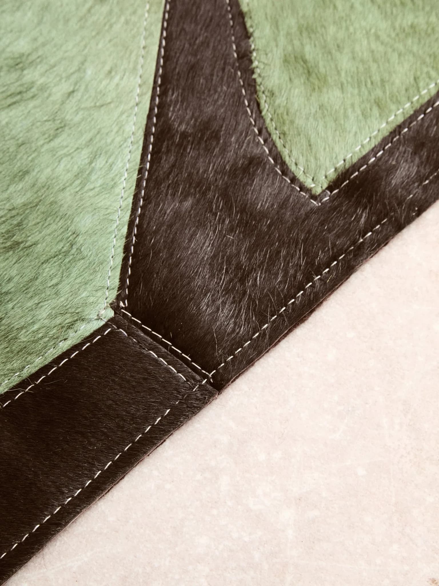 Bosie Safira Large Botanical Hair on Leather Rug - Decorative, photo 3 of 8
