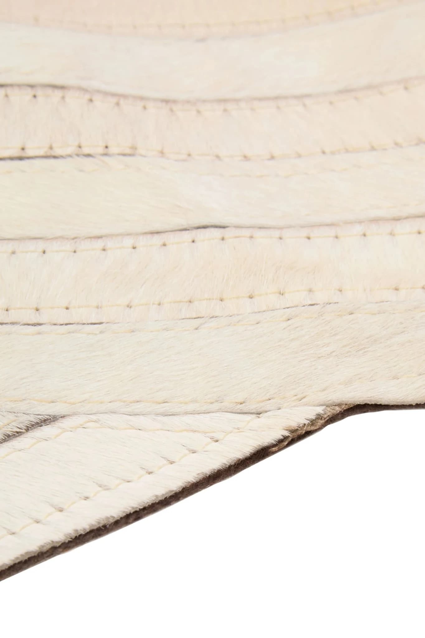 Bosie Safira Natural Hair On Leather Small Rug - Decorative, photo 2 of 6