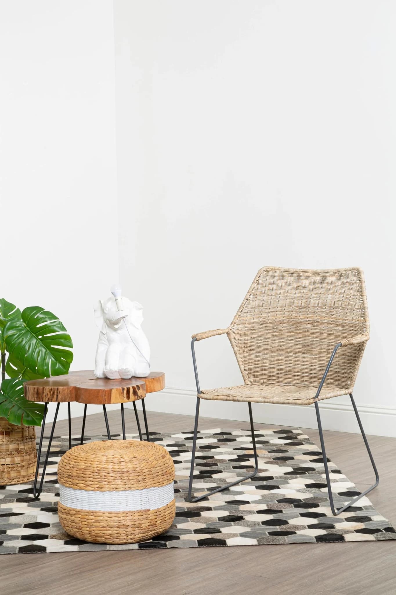 Manado Angled Design Natural Rattan Chair - Seating, photo 2 of 8