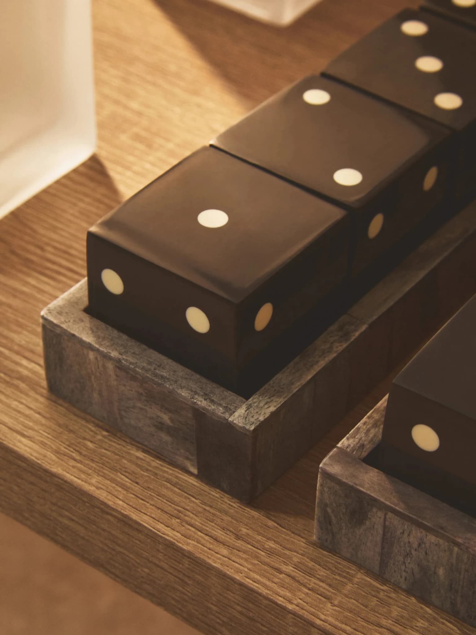 Churchill Games Grey Bone Dice Set with Black Dice - Decorative, photo 2 of 7