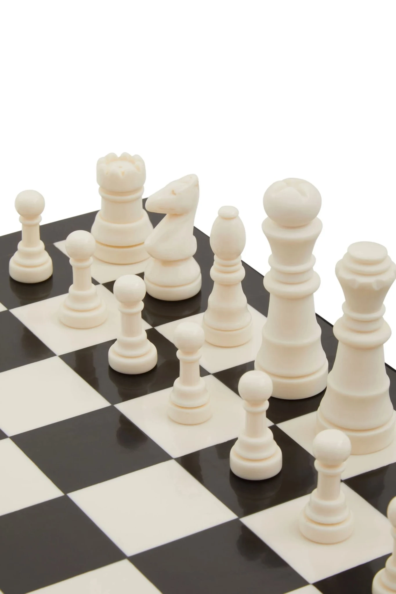 Churchill Games Black and White Chess Set - Decorative, photo 4 of 5