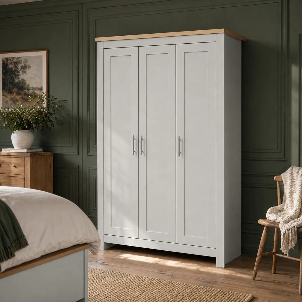 Highgate 3 Door Wardrobe - Wardrobes, photo 1 of 10