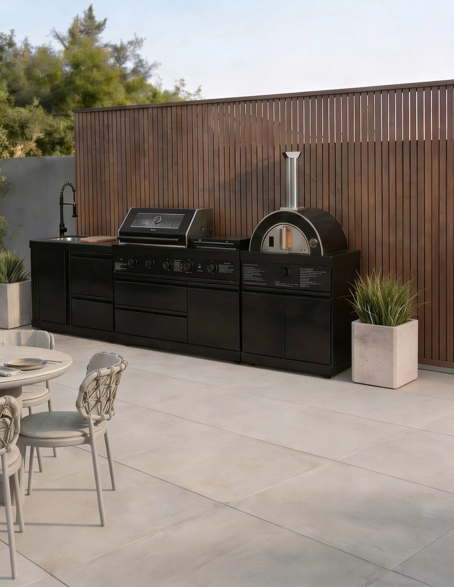 Luxe Outdoor Kitchen 5 Burner with Sink and Pizza Oven