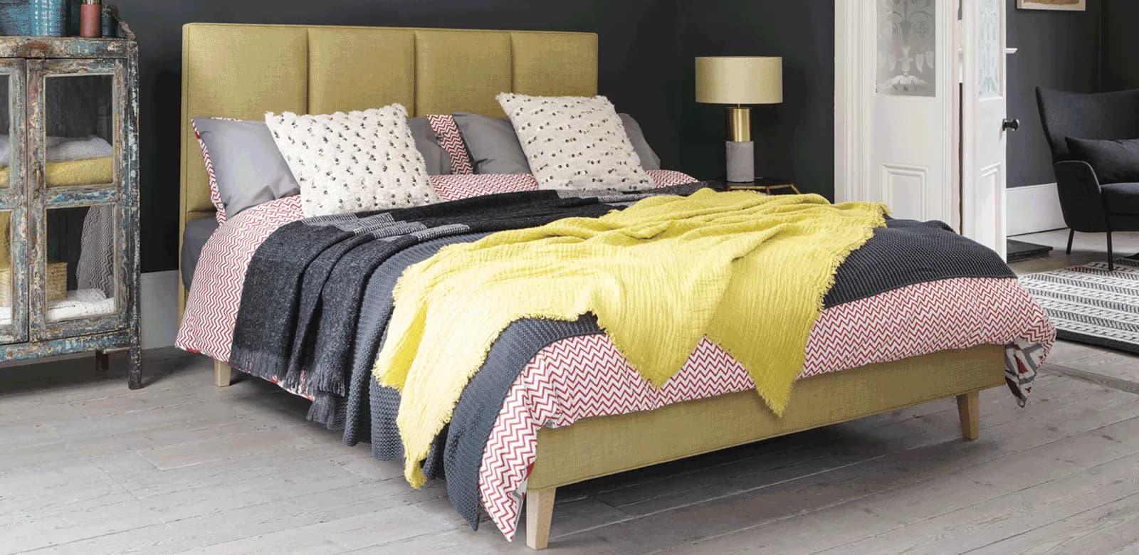 Bed height with bedside tables and lamps - Crestwood of Lymington