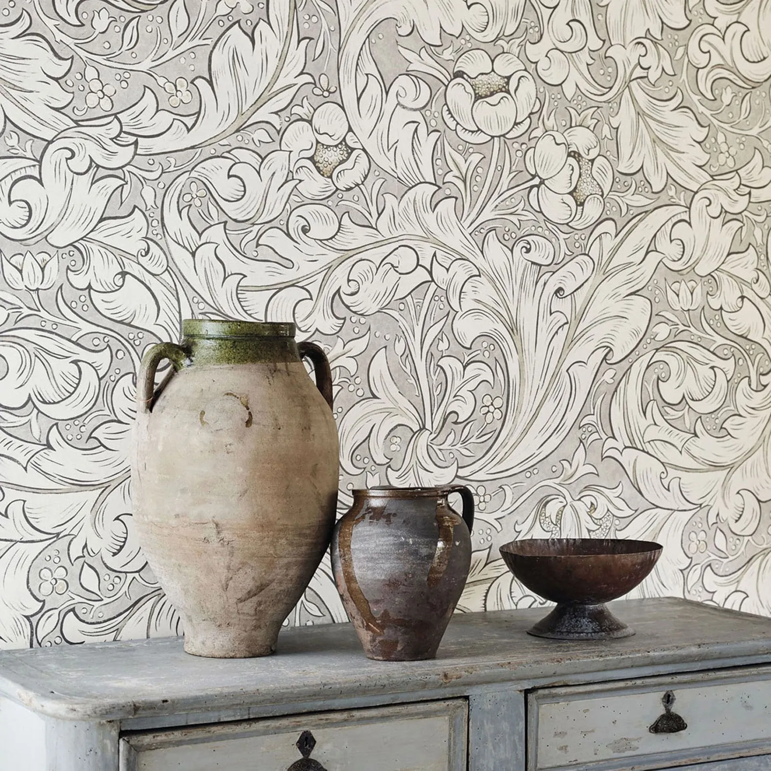 Wainscoting and shiplap - Crestwood of Lymington