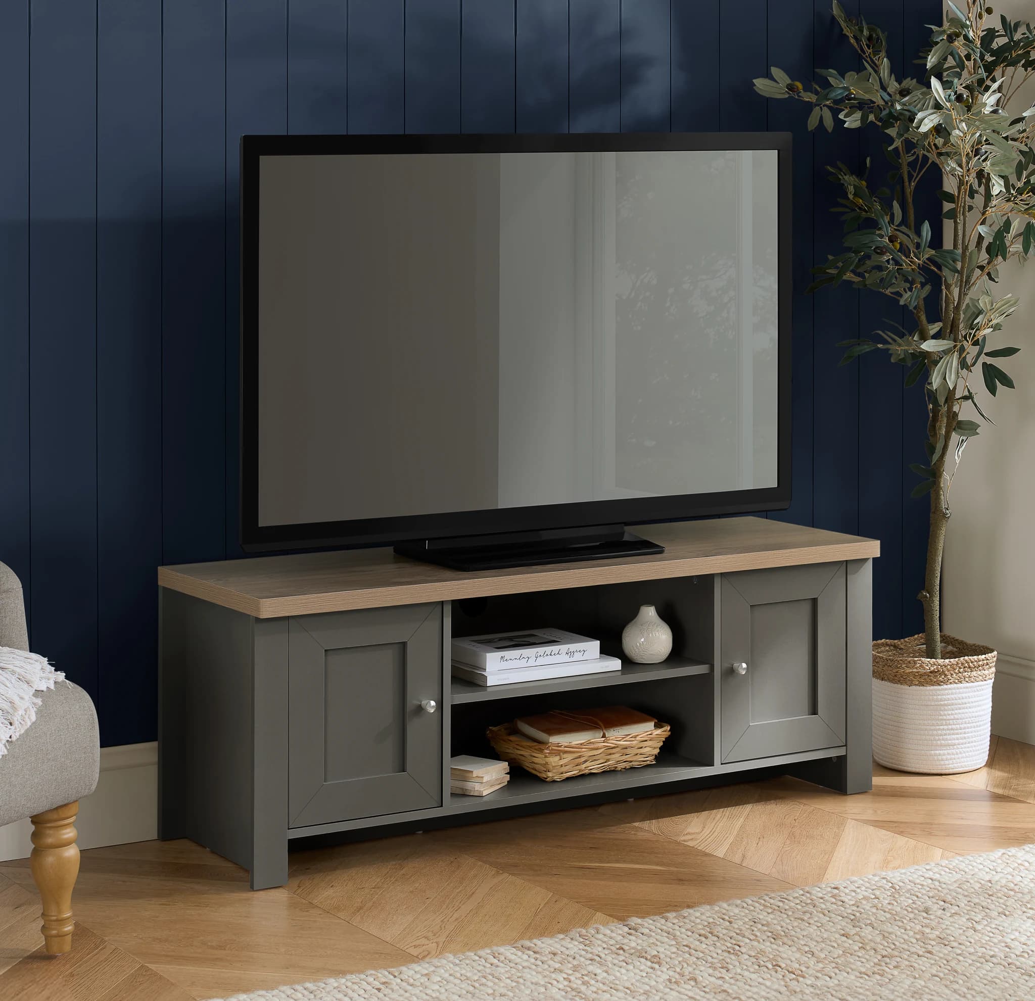 Highgate Large TV Unit - TV & media units, photo 10 of 10