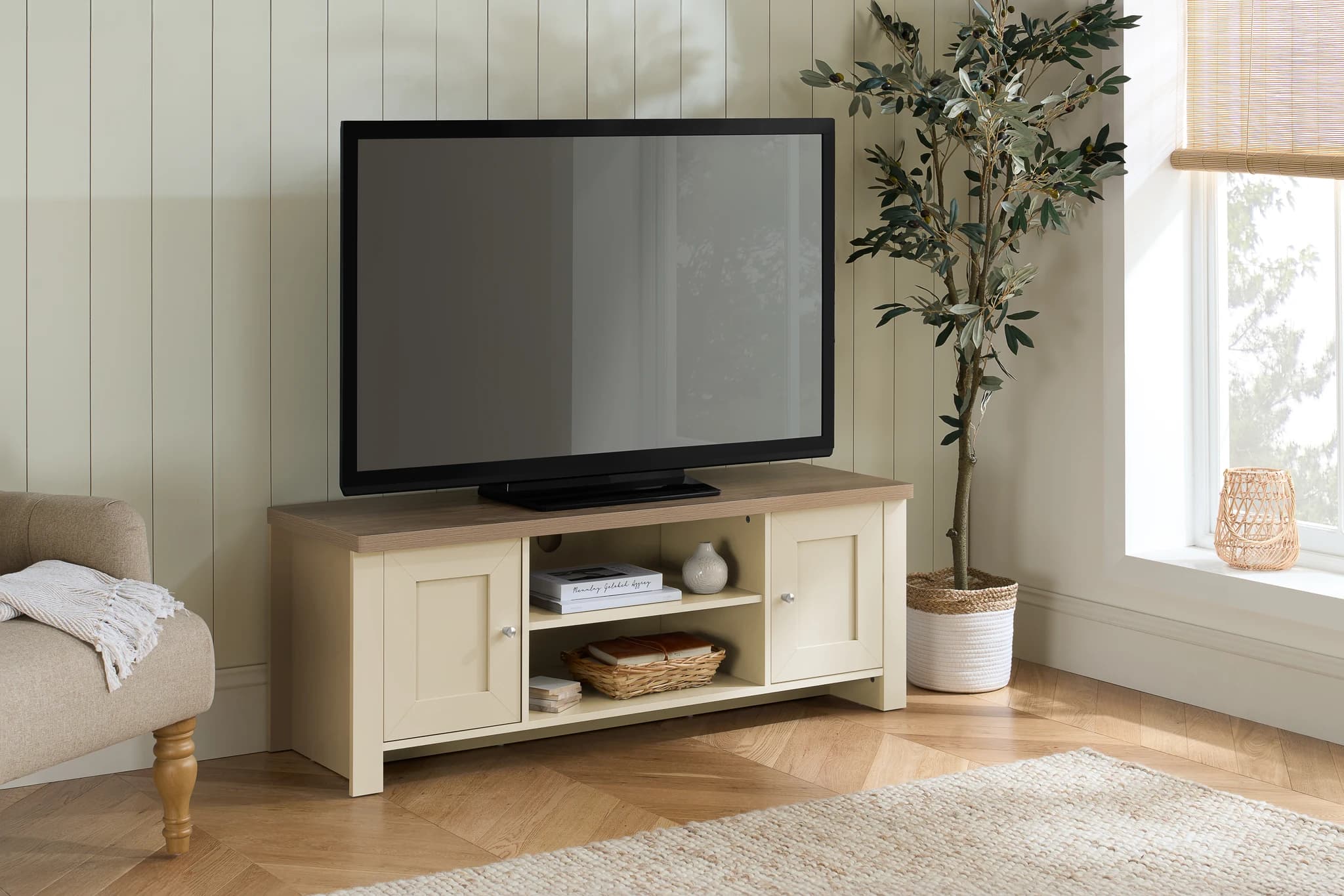 Highgate Large TV Unit - TV & media units, photo 2 of 9