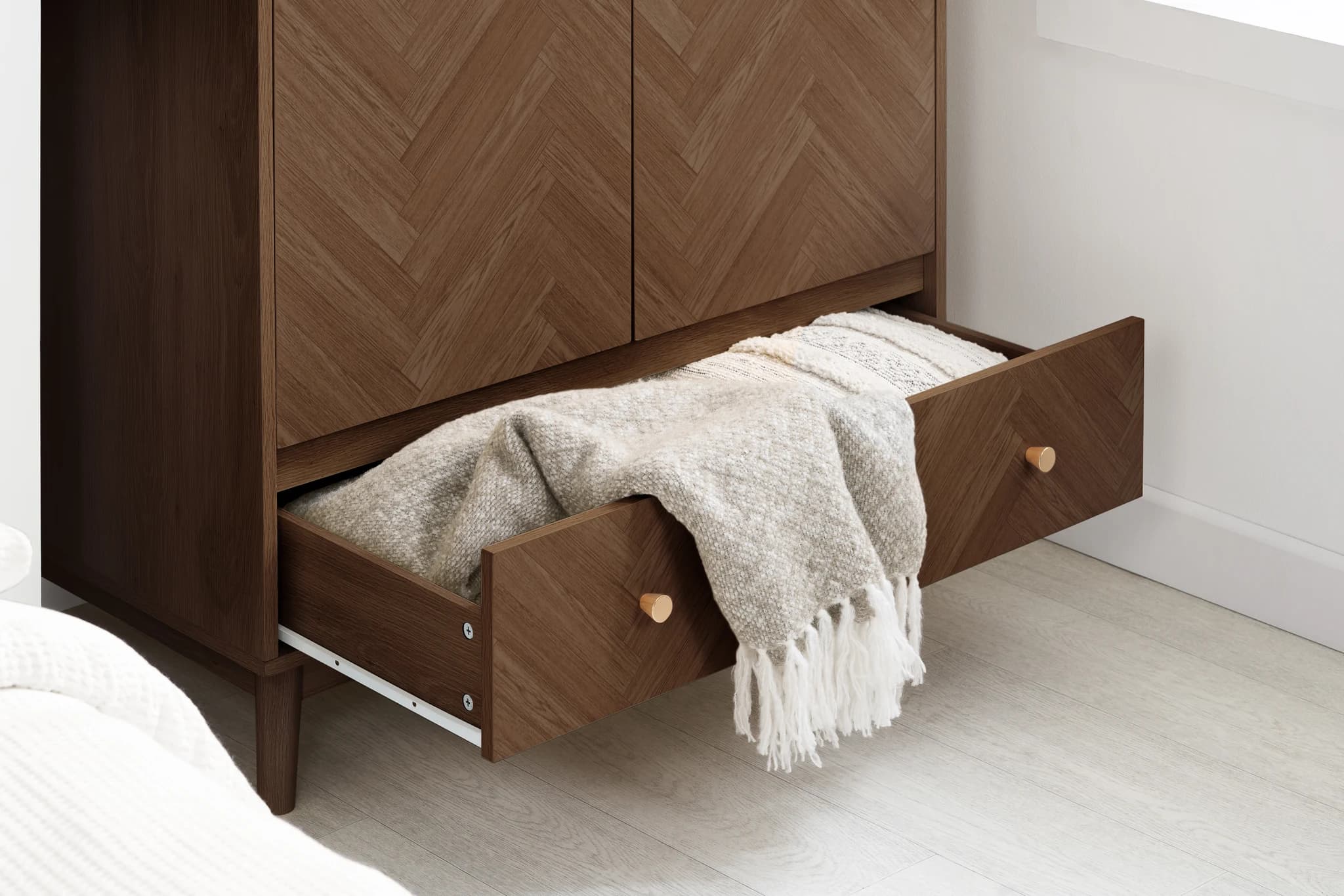 Herringford 2 Door 1 Drawer Wardrobe - Wardrobes, photo 8 of 10