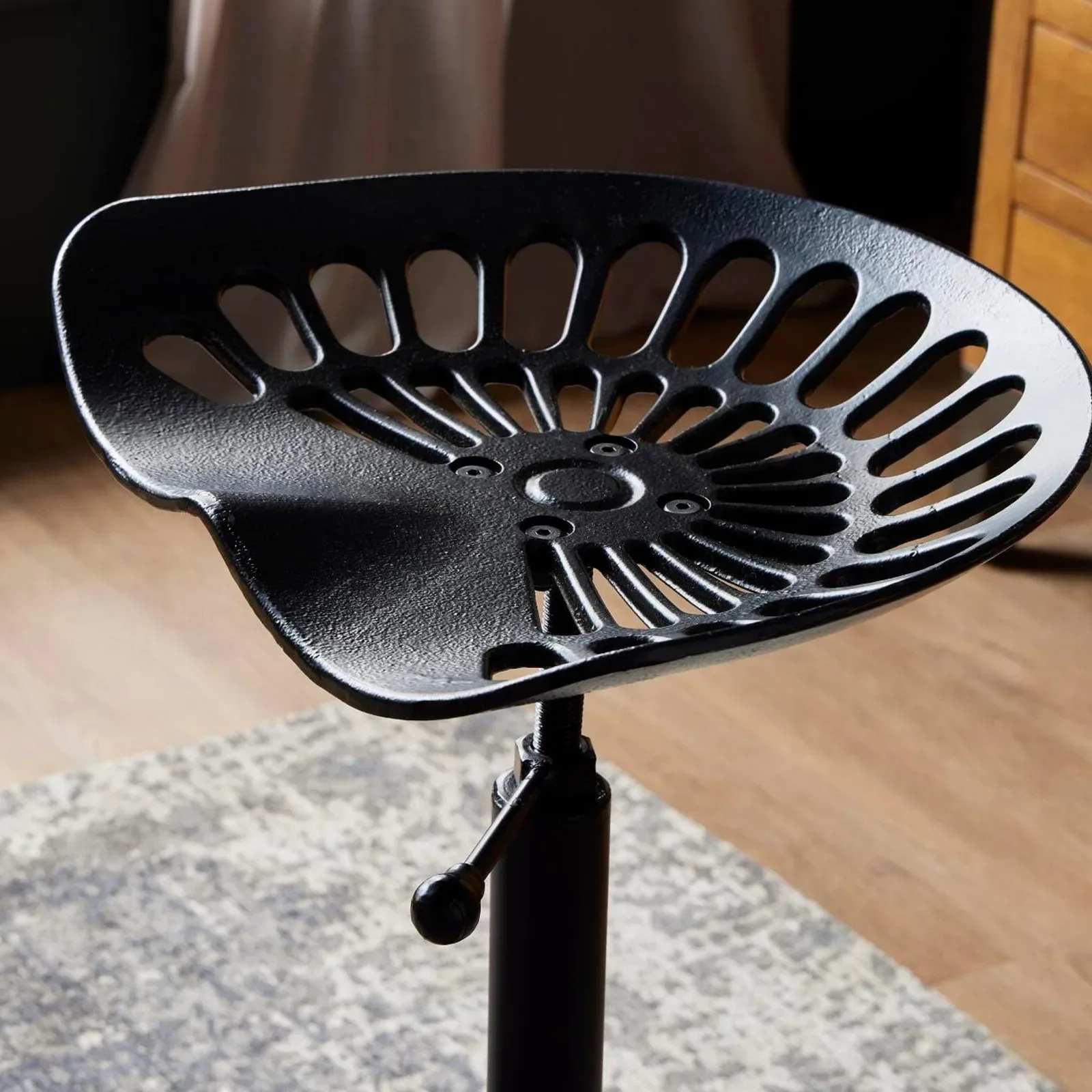 Adjustable Tractor Seat - Stools & bar stools, photo 2 of 10