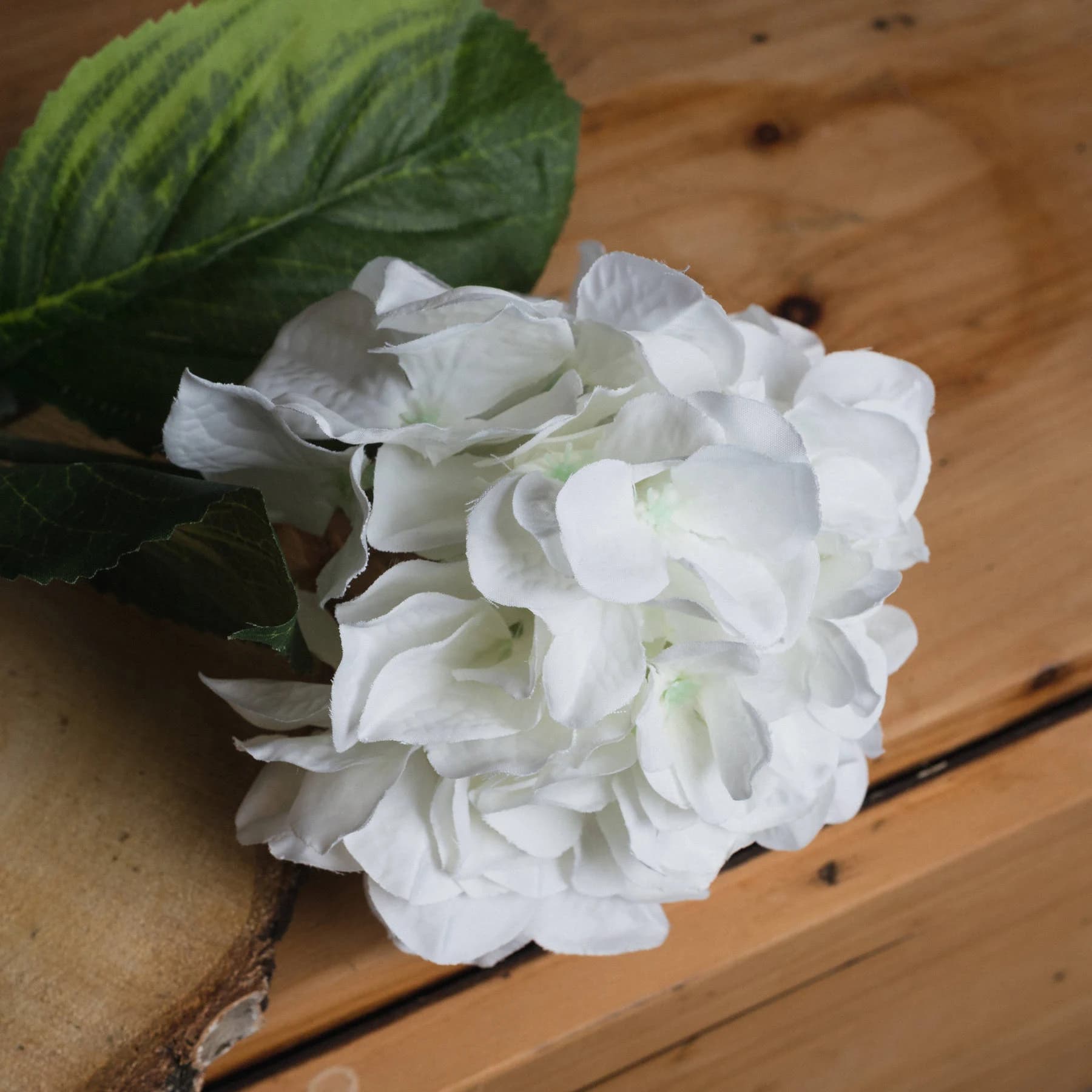 White Small Head Hydrangea — Pack of 5 - Artificial plants & flowers, photo 3 of 5