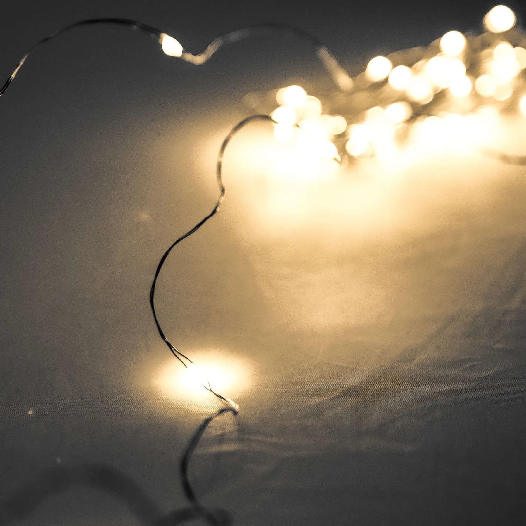 100 LED Battery Micro Lights Silver Wire 10m - Sculptures & ornaments, photo 3 of 4