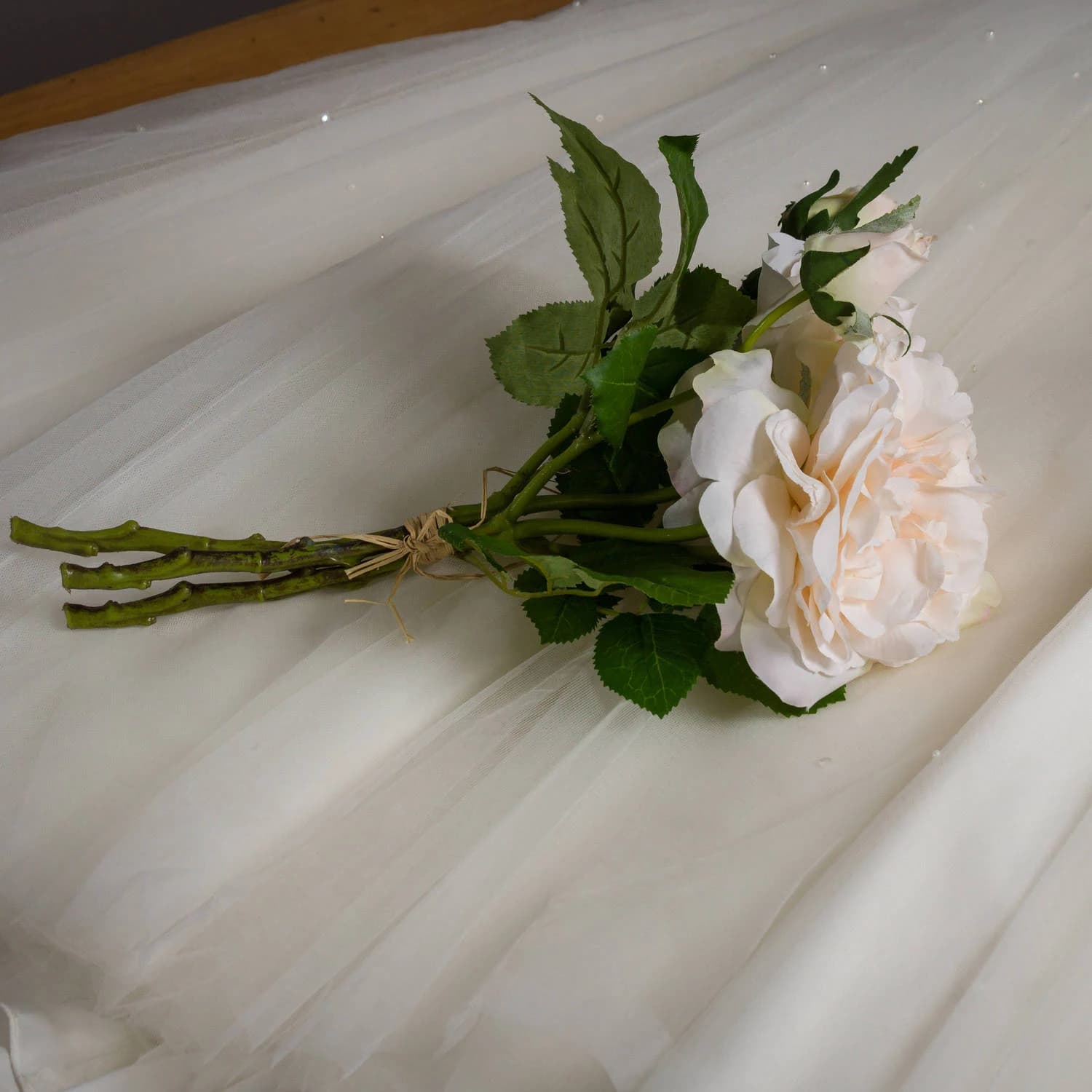 Peachy Cream Short Stem Rose Bouquet — Pack of 3 - Artificial plants & flowers, photo 4 of 4