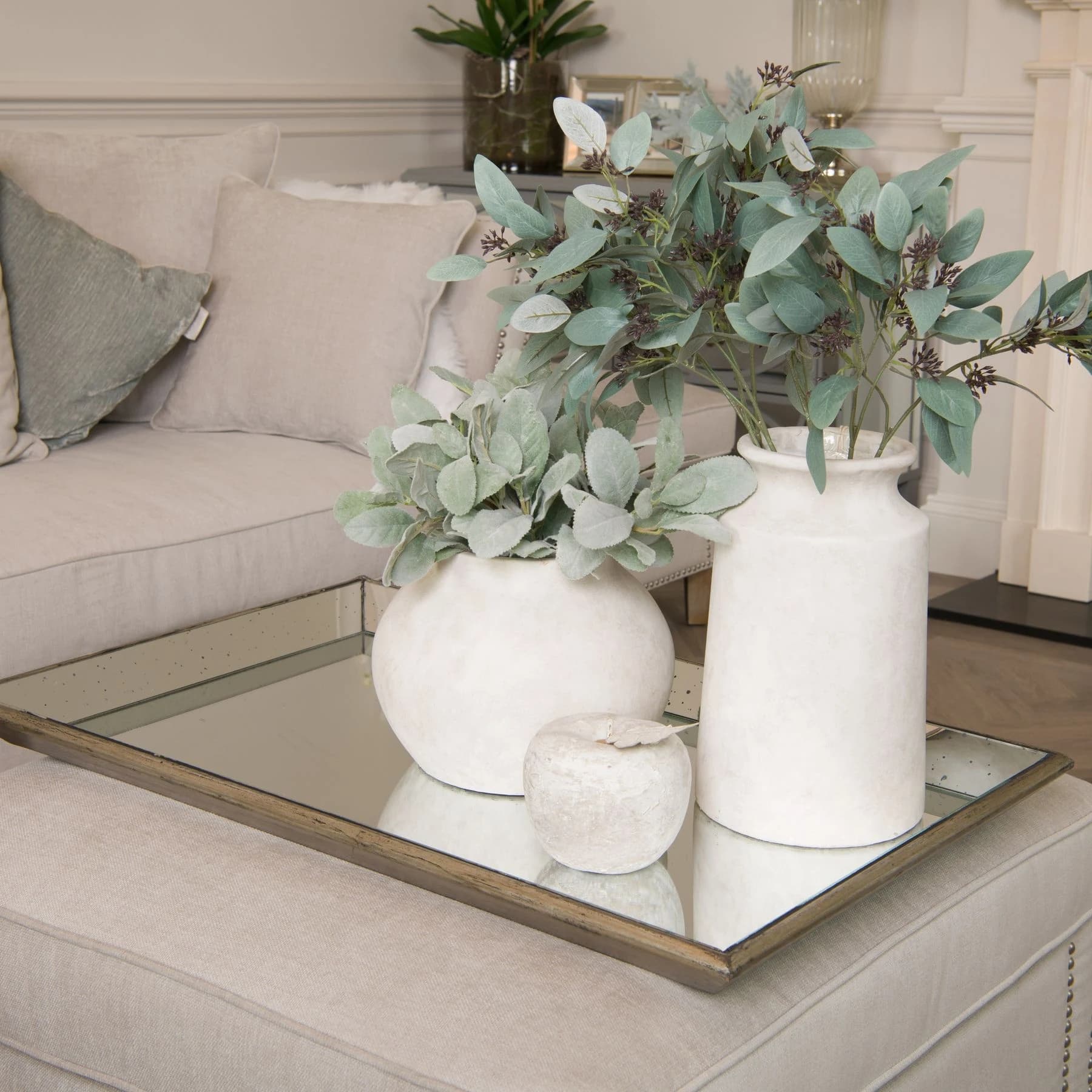 Astor Distressed Large Mirrored Tray With Wooden Detailing - Trays & baskets, photo 5 of 5