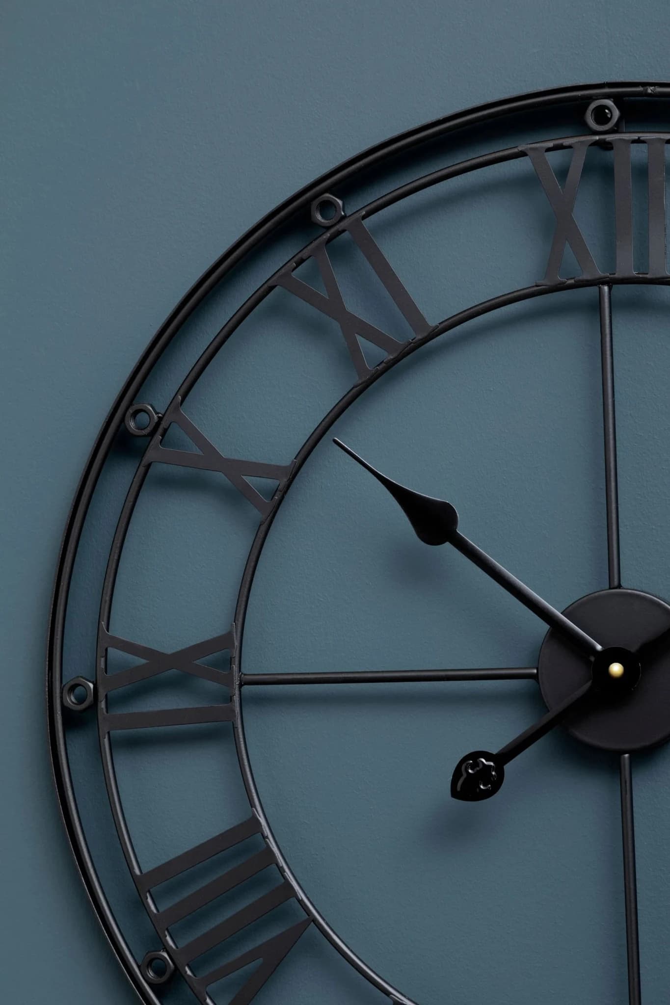 Baywood 59cm Dia Matt Black Metal Wall Clock - Decorative, photo 2 of 4