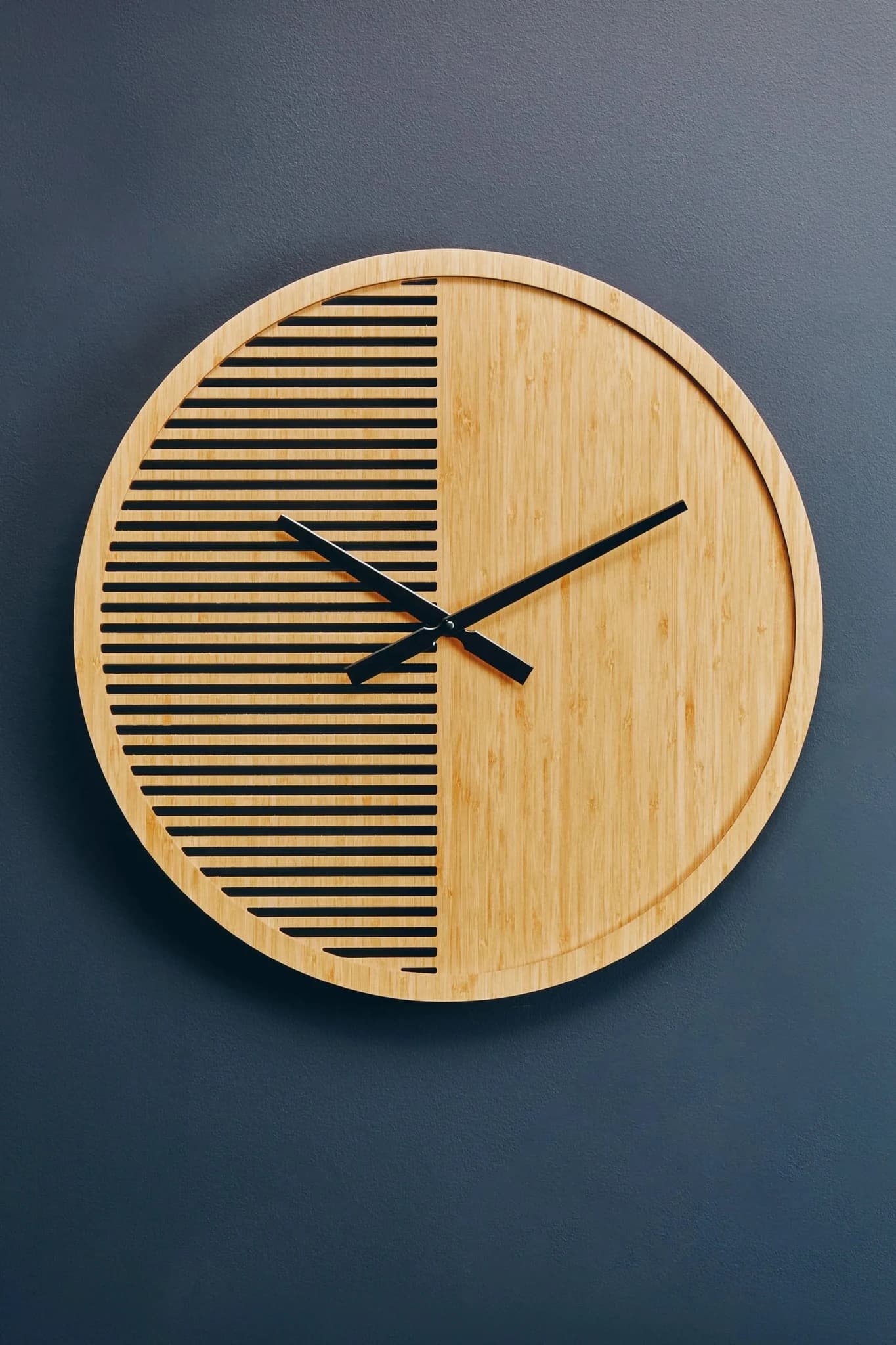 Vitus 60cm Dia Large Wooden Wall Clock - Decorative, photo 6 of 8