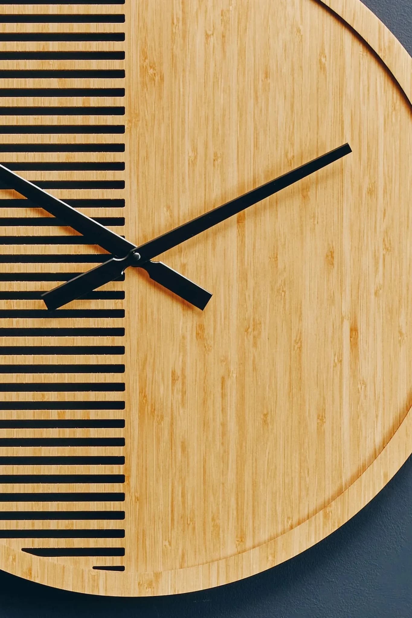 Vitus 60cm Dia Large Wooden Wall Clock - Decorative, photo 4 of 8