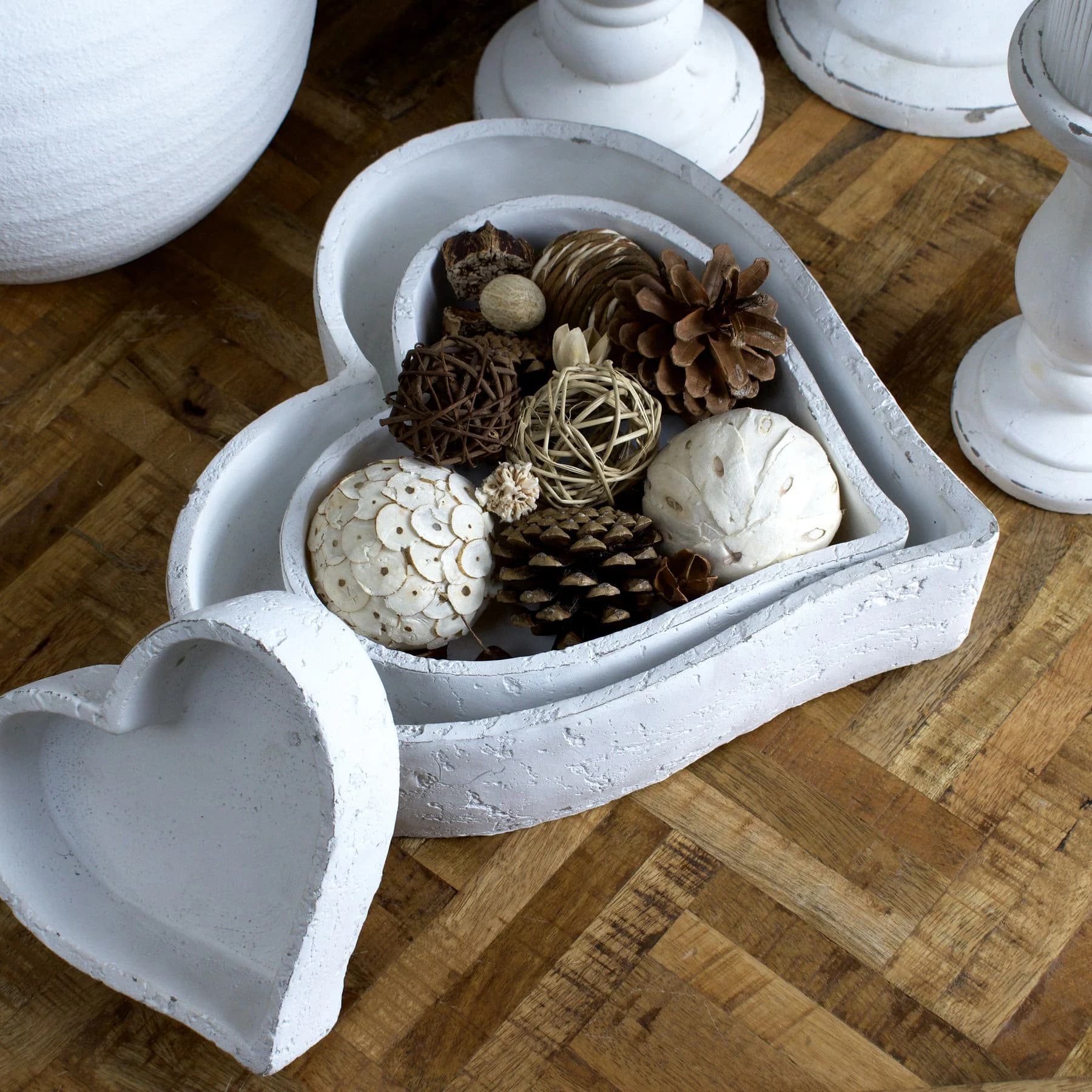Set Of Three Large Matt White Ceramic Dishes - Vases, photo 5 of 5