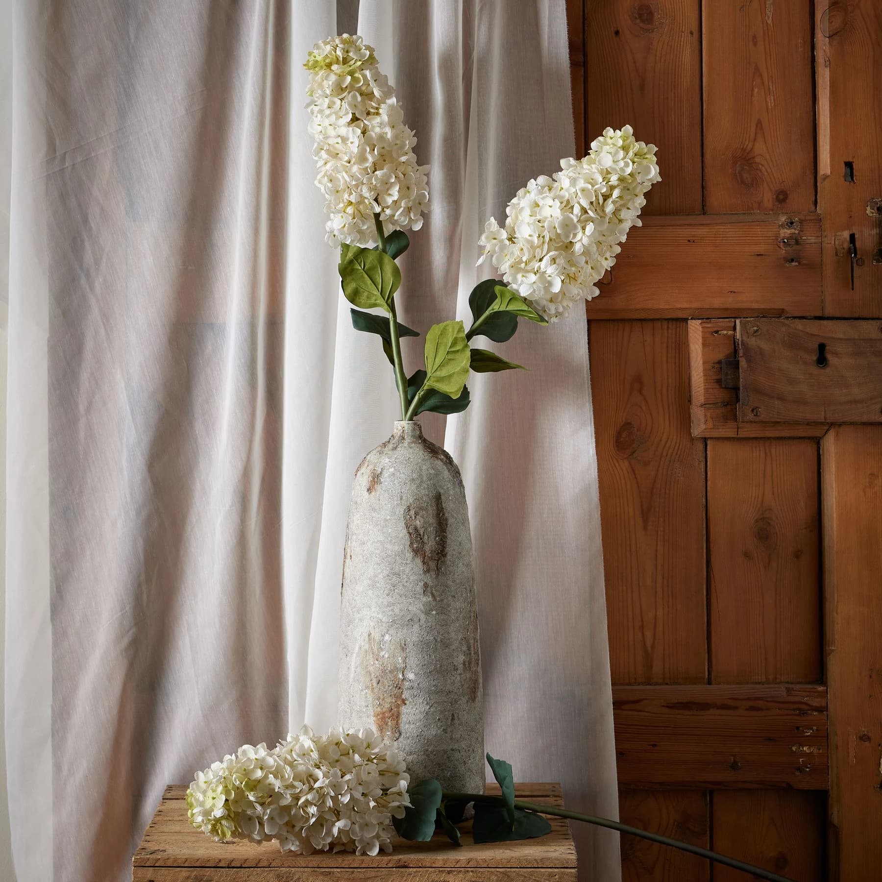 White Spear Hydrangea — Pack of 5 - Artificial plants & flowers, photo 3 of 5